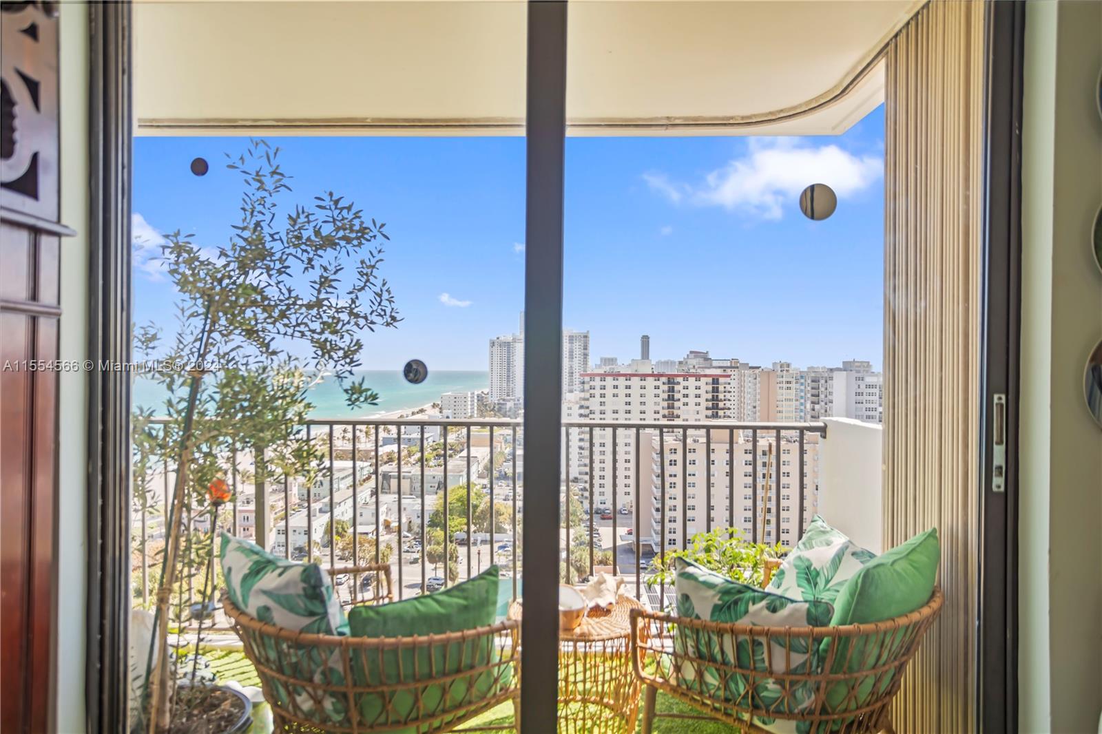 1201 S Ocean Dr 1804S, Hollywood, Florida 33019, 2 Bedrooms Bedrooms, ,2 BathroomsBathrooms,Residential,For Sale,1201 S Ocean Dr 1804S,A11554566