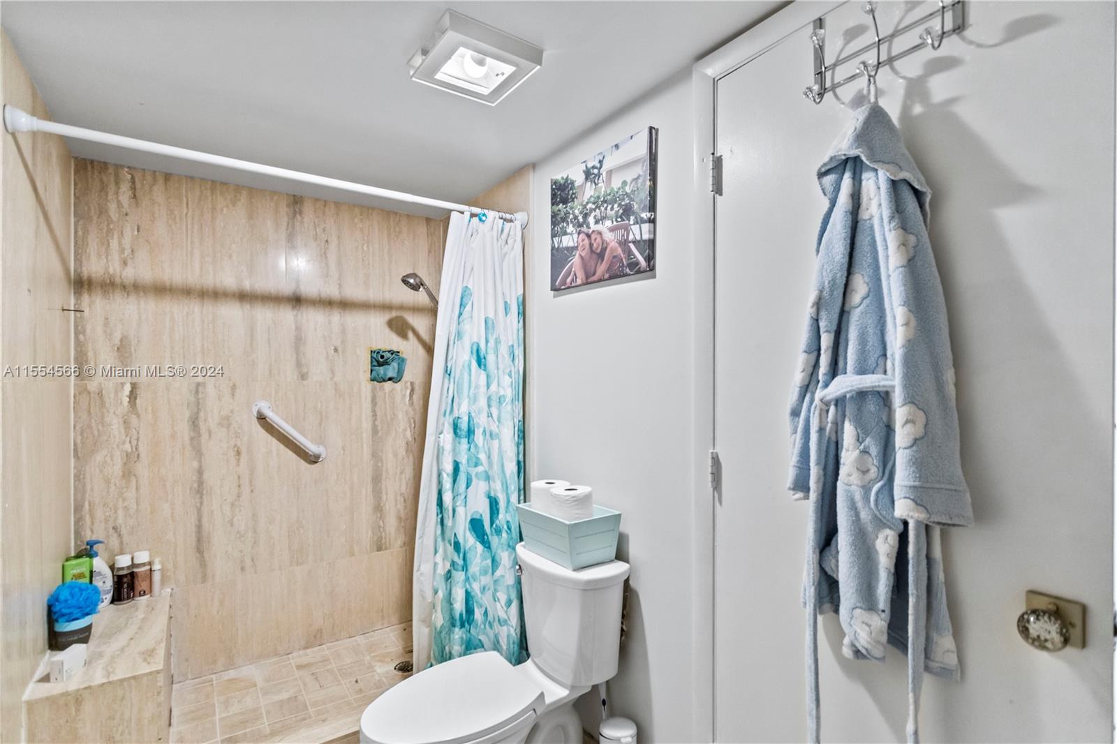 1201 S Ocean Dr 1804S, Hollywood, Florida 33019, 2 Bedrooms Bedrooms, ,2 BathroomsBathrooms,Residential,For Sale,1201 S Ocean Dr 1804S,A11554566