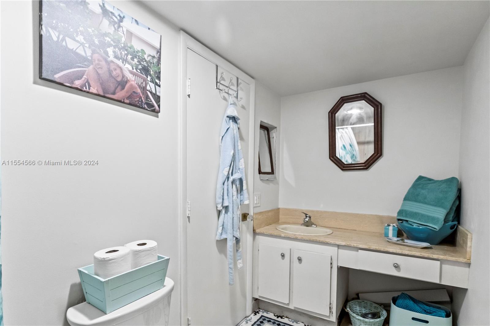 1201 S Ocean Dr 1804S, Hollywood, Florida 33019, 2 Bedrooms Bedrooms, ,2 BathroomsBathrooms,Residential,For Sale,1201 S Ocean Dr 1804S,A11554566