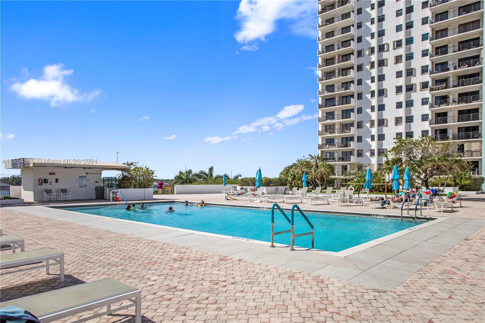 1201 S Ocean Dr 1804S, Hollywood, Florida 33019, 2 Bedrooms Bedrooms, ,2 BathroomsBathrooms,Residential,For Sale,1201 S Ocean Dr 1804S,A11554566