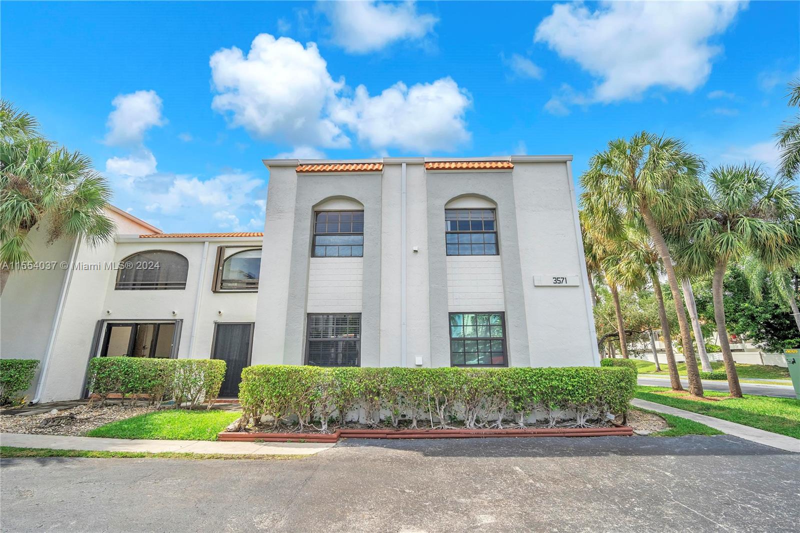 3571 Magellan Cir 343-4, Aventura, Florida 33180, 3 Bedrooms Bedrooms, ,2 BathroomsBathrooms,Residential,For Sale,3571 Magellan Cir 343-4,A11554037