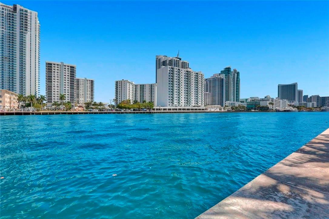 800 Parkview Dr 616, Hallandale Beach, Florida 33009, 1 Bedroom Bedrooms, ,1 BathroomBathrooms,Residential,For Sale,800 Parkview Dr 616,A11552536