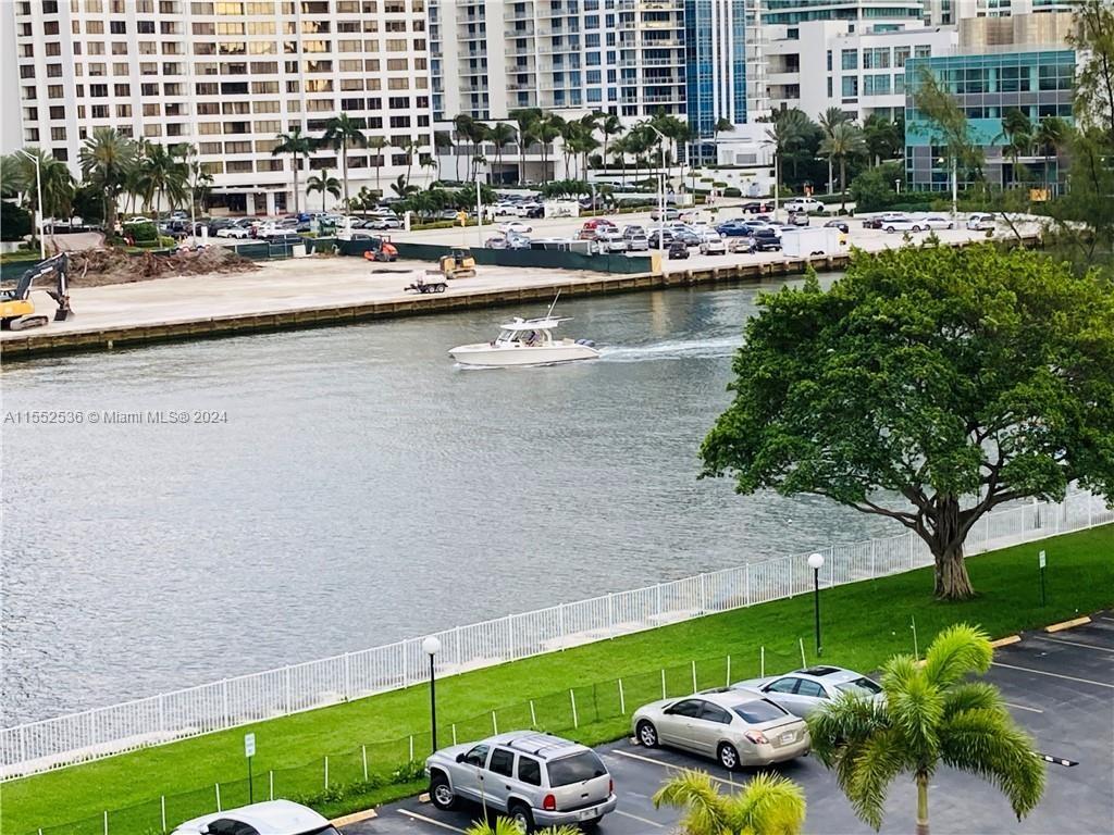 800 Parkview Dr 616, Hallandale Beach, Florida 33009, 1 Bedroom Bedrooms, ,1 BathroomBathrooms,Residential,For Sale,800 Parkview Dr 616,A11552536