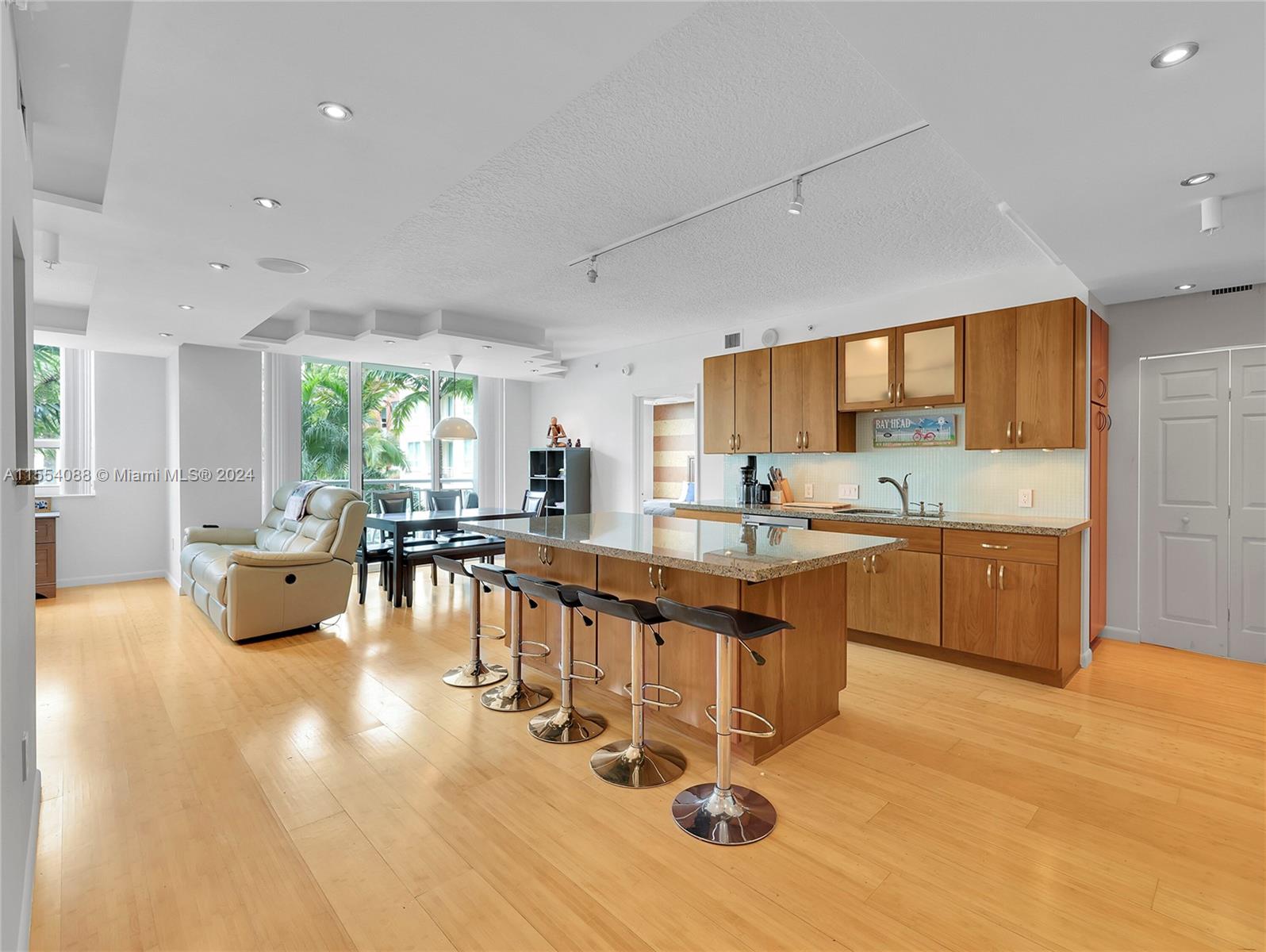 2000 N Bayshore Dr. 305, Miami, Florida 33137, 2 Bedrooms Bedrooms, ,2 BathroomsBathrooms,Residential,For Sale,2000 N Bayshore Dr. 305,A11554088