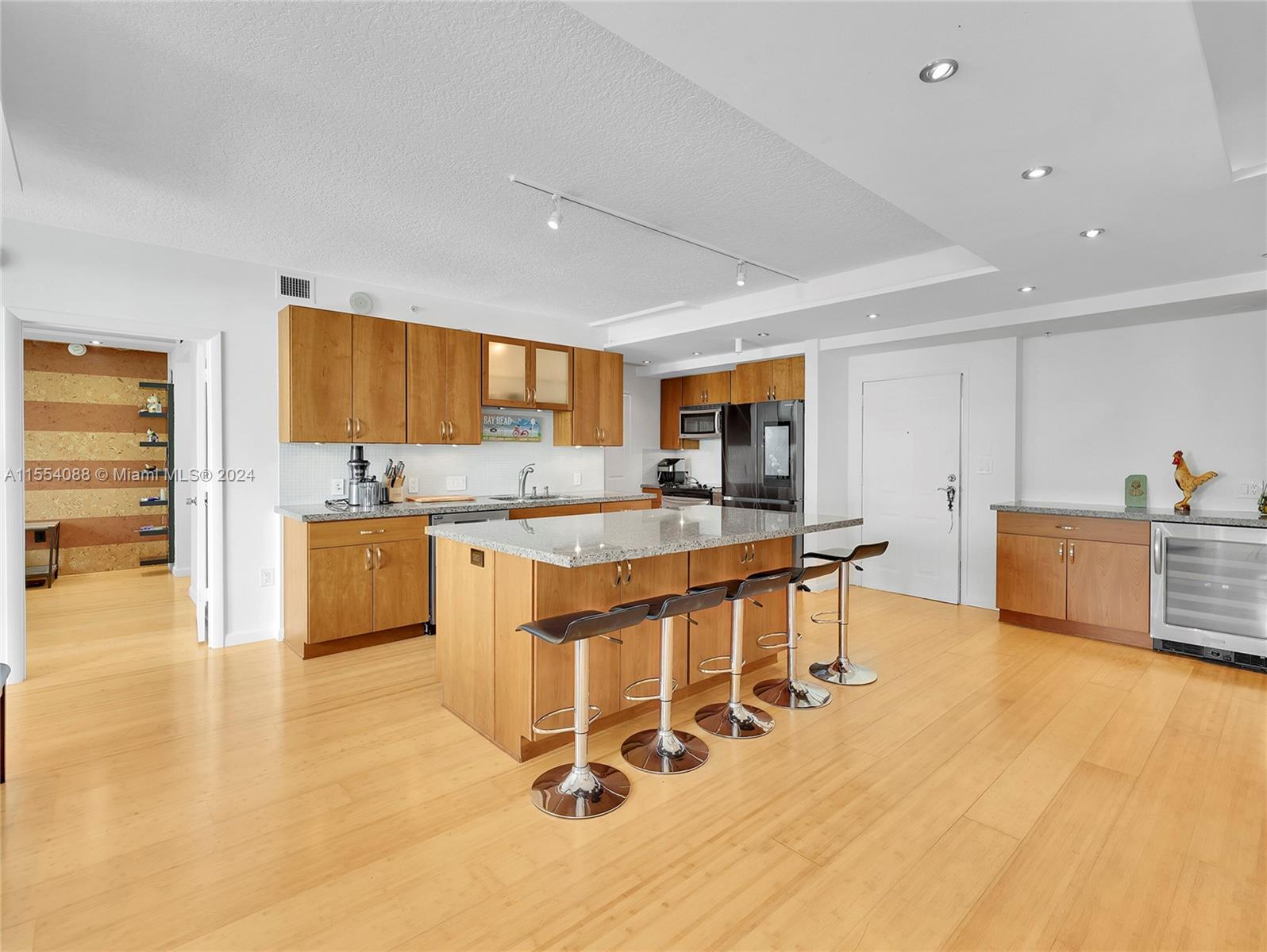 2000 N Bayshore Dr. 305, Miami, Florida 33137, 2 Bedrooms Bedrooms, ,2 BathroomsBathrooms,Residential,For Sale,2000 N Bayshore Dr. 305,A11554088