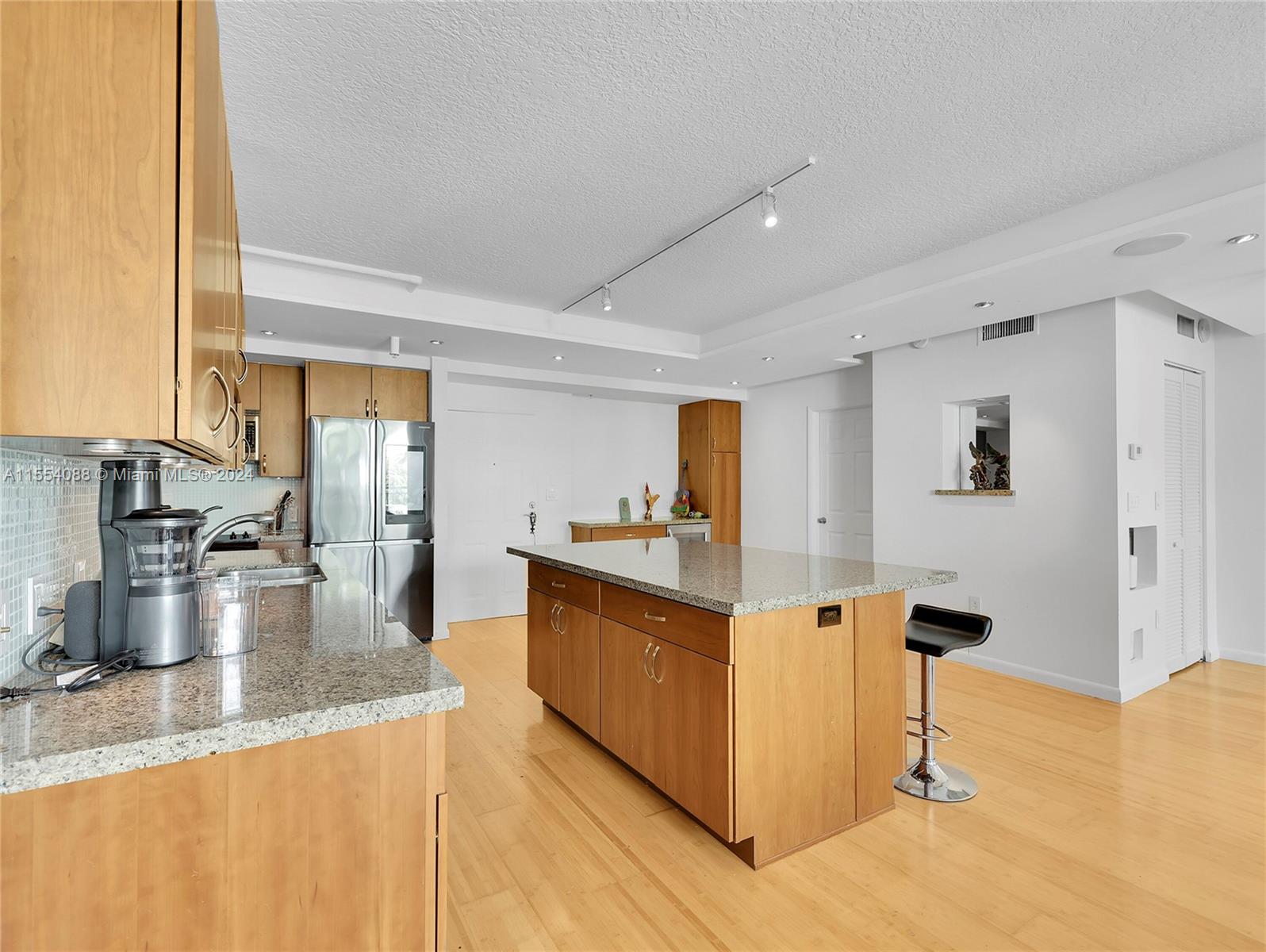 2000 N Bayshore Dr. 305, Miami, Florida 33137, 2 Bedrooms Bedrooms, ,2 BathroomsBathrooms,Residential,For Sale,2000 N Bayshore Dr. 305,A11554088