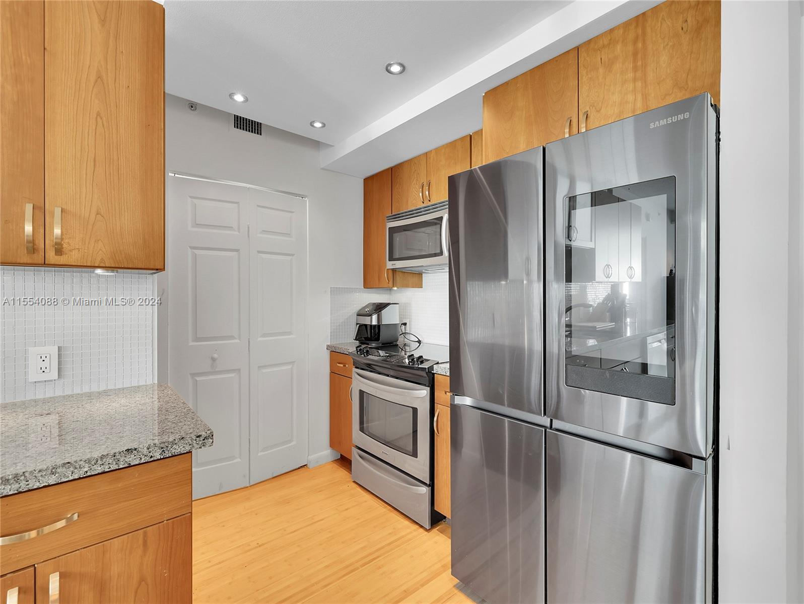 2000 N Bayshore Dr. 305, Miami, Florida 33137, 2 Bedrooms Bedrooms, ,2 BathroomsBathrooms,Residential,For Sale,2000 N Bayshore Dr. 305,A11554088