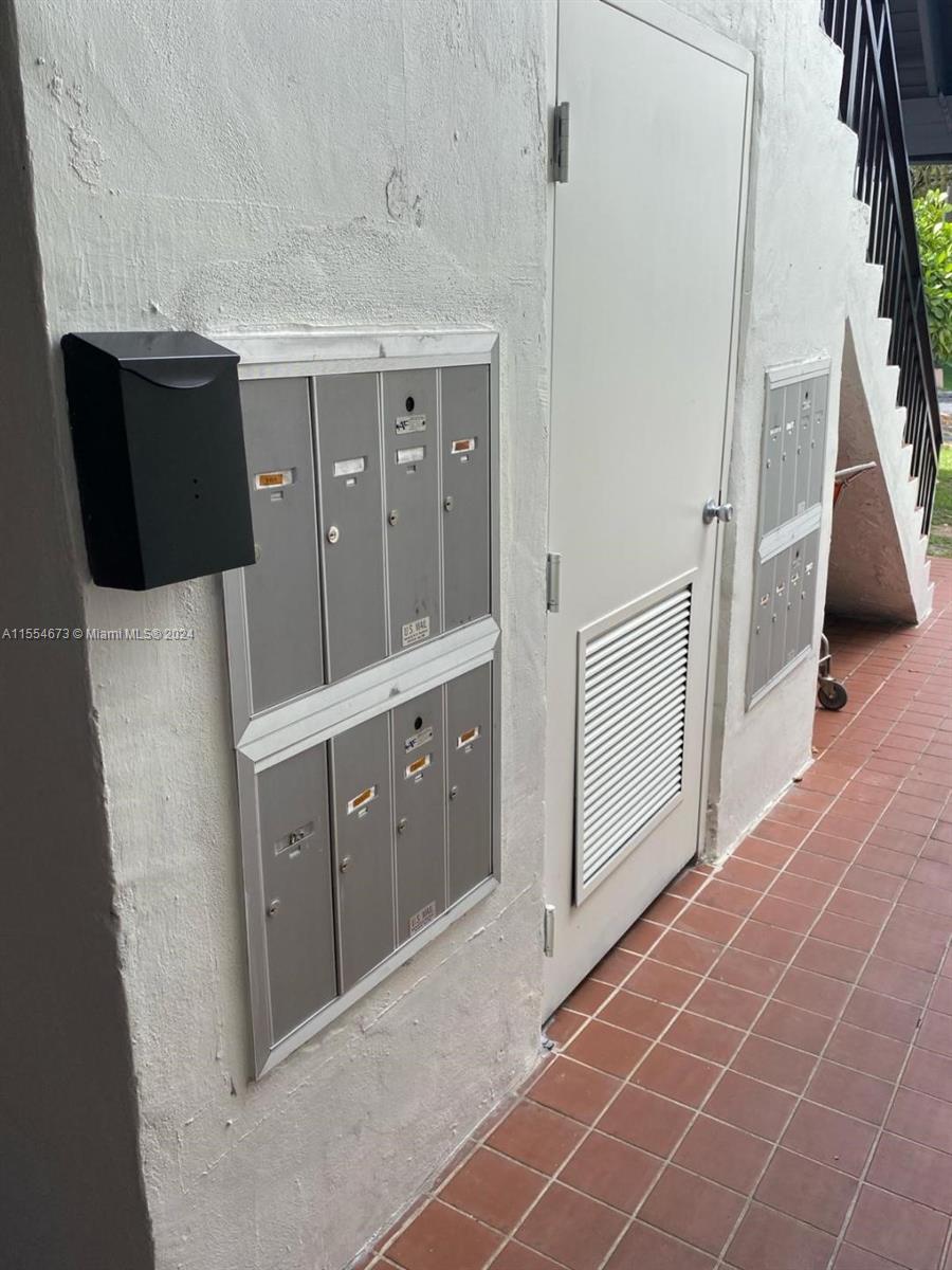 400 W Park Dr 107, Miami, Florida 33172, 2 Bedrooms Bedrooms, ,1 BathroomBathrooms,Residential,For Sale,400 W Park Dr 107,A11554673