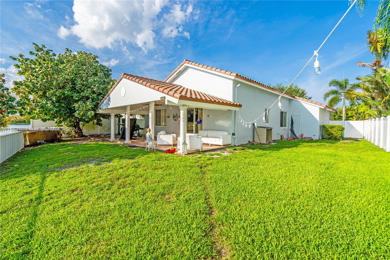 5140 SW 134th Ave, Miramar, Florida 33027, 3 Bedrooms Bedrooms, ,2 BathroomsBathrooms,Residential,For Sale,5140 SW 134th Ave,A11554633