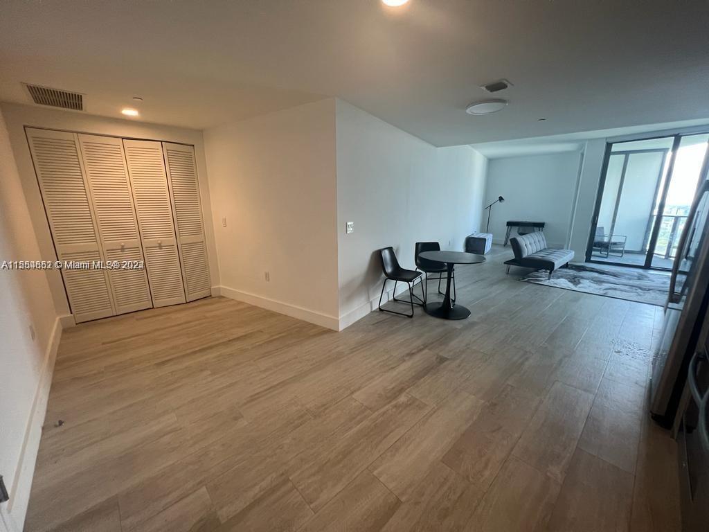 121 NE 34th St 2014, Miami, Florida 33137, 1 Bedroom Bedrooms, ,1 BathroomBathrooms,Residential,For Sale,121 NE 34th St 2014,A11554652