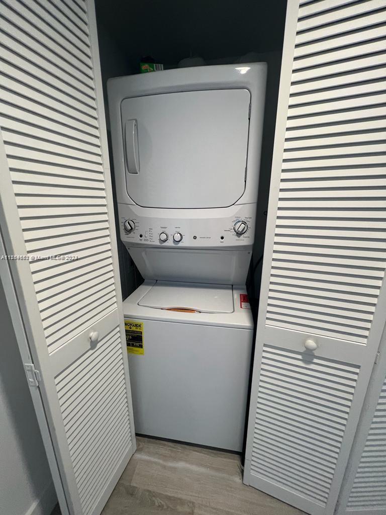 121 NE 34th St 2014, Miami, Florida 33137, 1 Bedroom Bedrooms, ,1 BathroomBathrooms,Residential,For Sale,121 NE 34th St 2014,A11554652