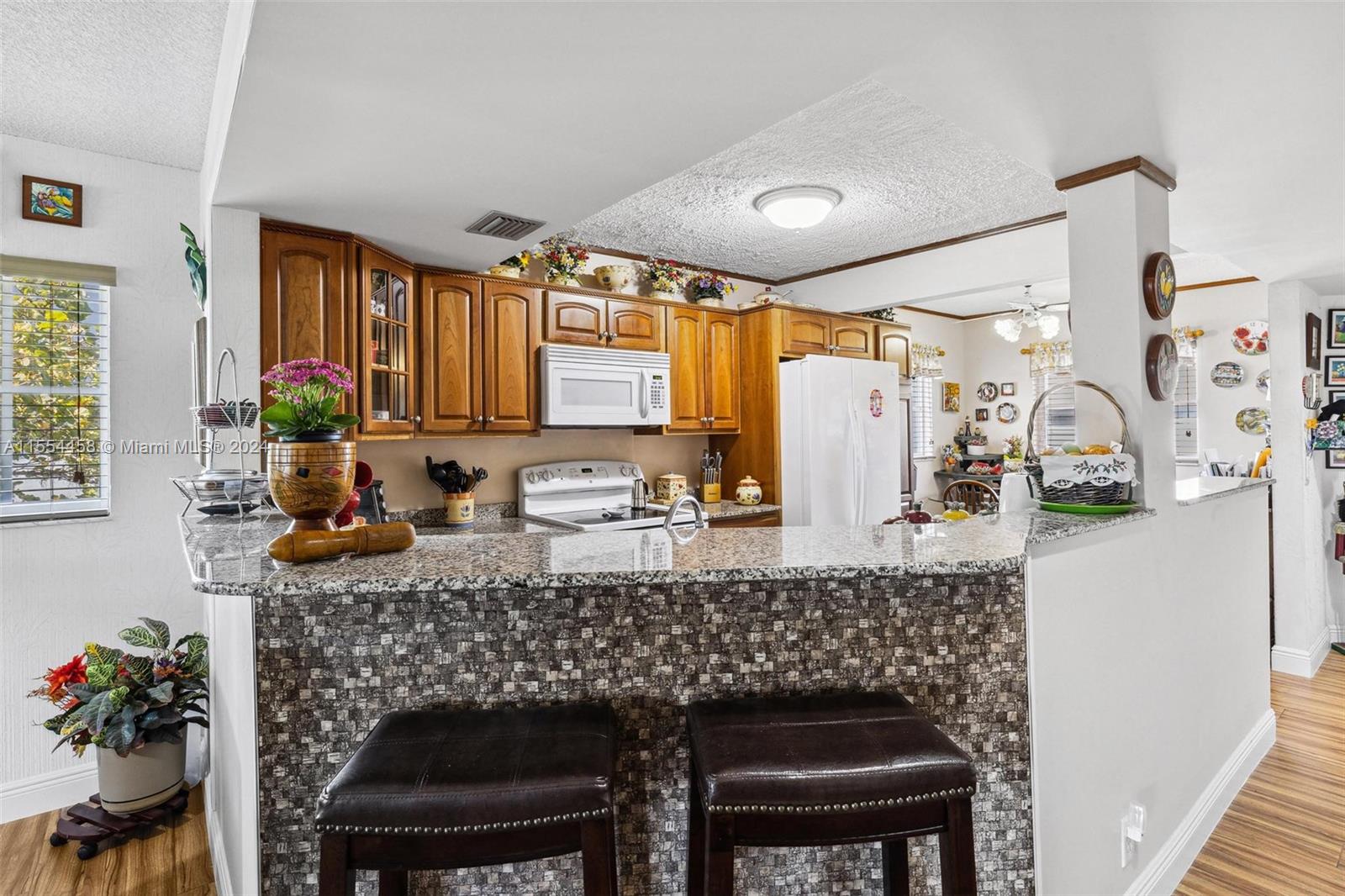 900 SW 125th Way 412R, Pembroke Pines, Florida 33027, 2 Bedrooms Bedrooms, ,2 BathroomsBathrooms,Residential,For Sale,900 SW 125th Way 412R,A11554458
