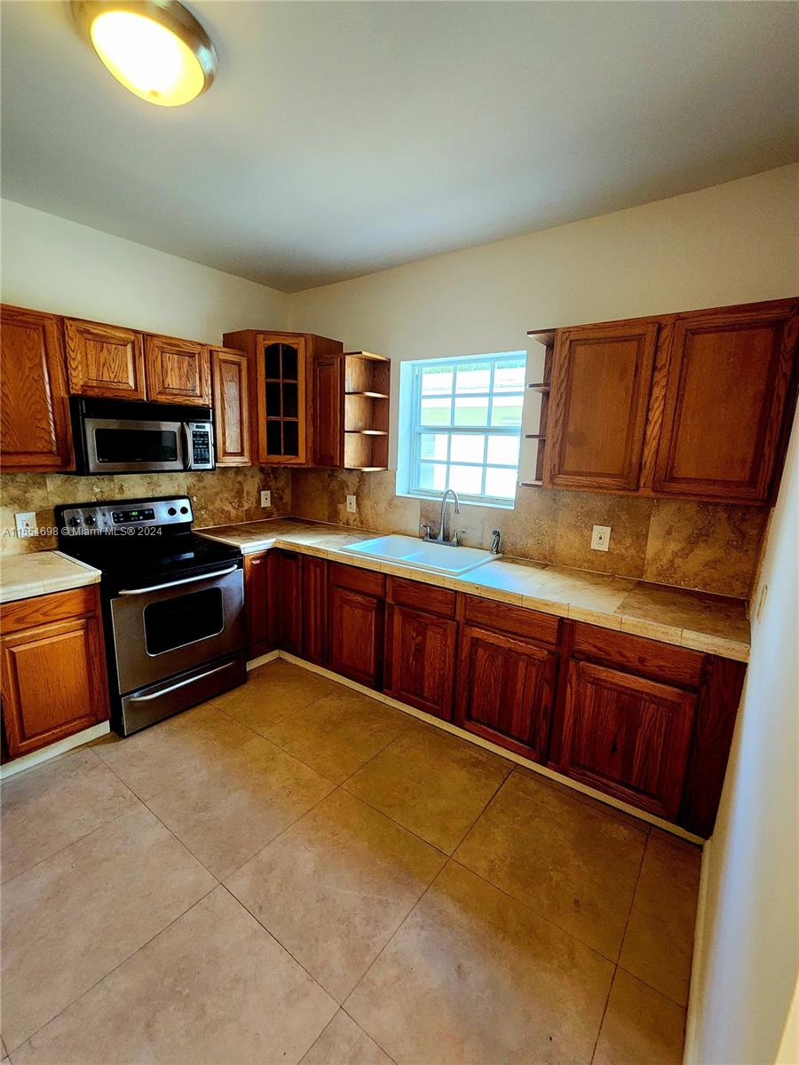 7611 NW 3rd Ave, Miami, Florida 33150, 3 Bedrooms Bedrooms, ,2 BathroomsBathrooms,Residential,For Sale,7611 NW 3rd Ave,A11554698