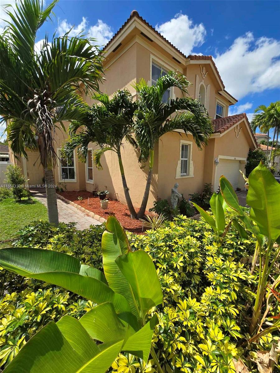 3748 NE 11th St, Homestead, Florida 33033, 8 Bedrooms Bedrooms, ,4 BathroomsBathrooms,Residential,For Sale,3748 NE 11th St,A11554330