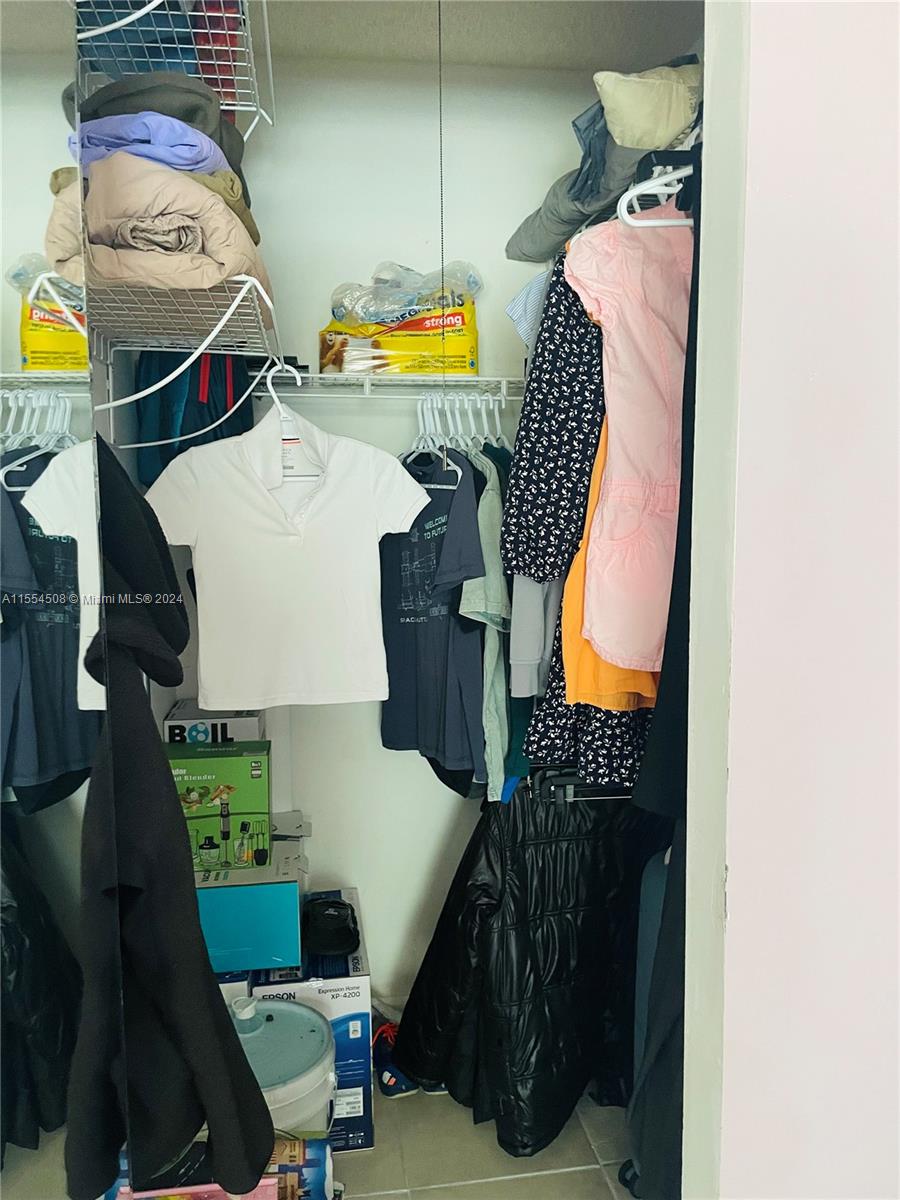 1560 Mckinley St 102W, Hollywood, Florida 33020, 2 Bedrooms Bedrooms, ,2 BathroomsBathrooms,Residential,For Sale,1560 Mckinley St 102W,A11554508