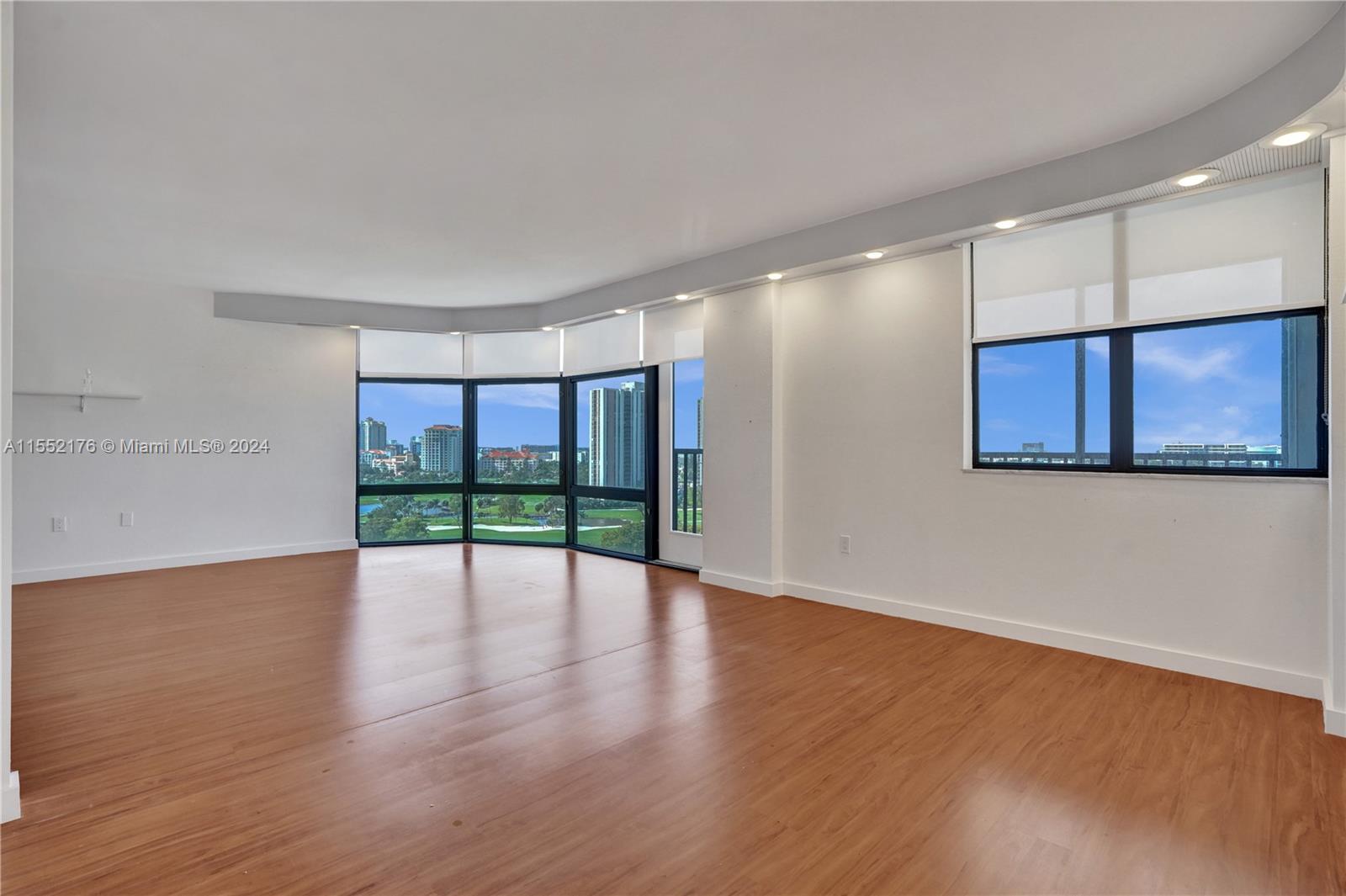 3375 N Country Club Dr 1407, Aventura, Florida 33180, 2 Bedrooms Bedrooms, ,2 BathroomsBathrooms,Residential,For Sale,3375 N Country Club Dr 1407,A11552176