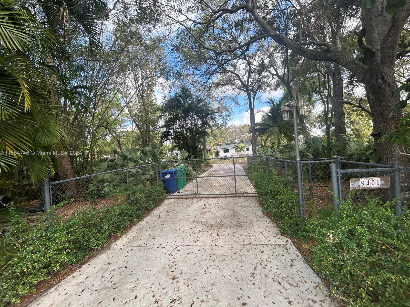 9401 SW 106th St 0, Miami, Florida 33176, 5 Bedrooms Bedrooms, ,3 BathroomsBathrooms,Residentiallease,For Rent,9401 SW 106th St 0,A11554746