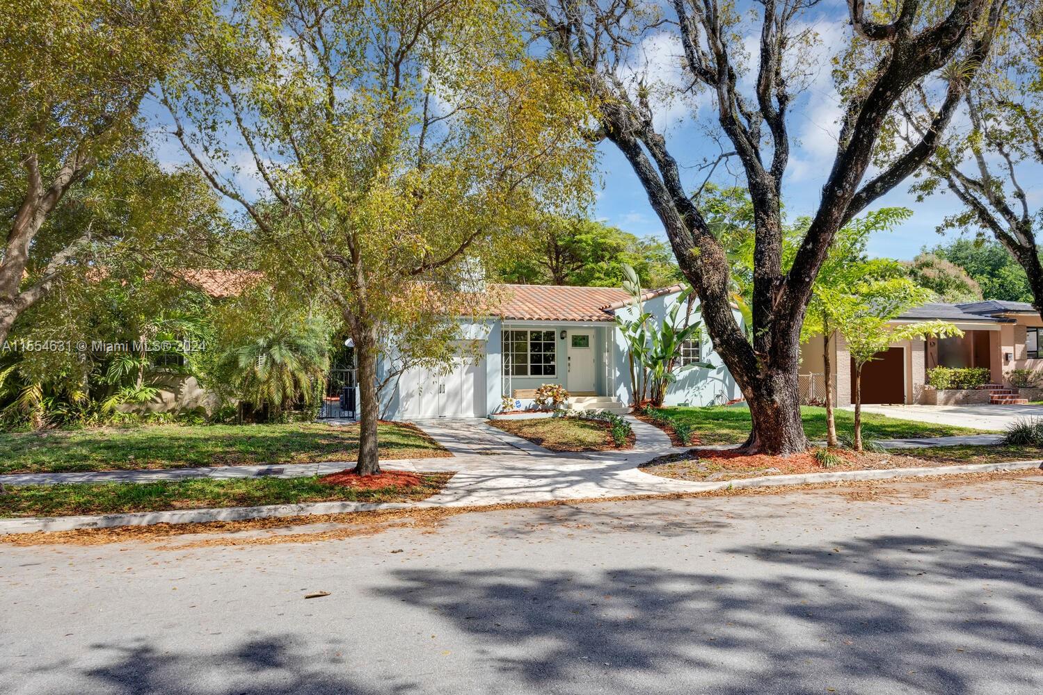 2473 SW 13th St, Miami, Florida 33145, 2 Bedrooms Bedrooms, ,2 BathroomsBathrooms,Residential,For Sale,2473 SW 13th St,A11554631