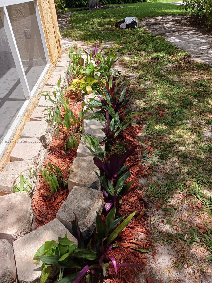 421 SE 10th St A103, Dania Beach, Florida 33004, 2 Bedrooms Bedrooms, ,2 BathroomsBathrooms,Residential,For Sale,421 SE 10th St A103,A11554773