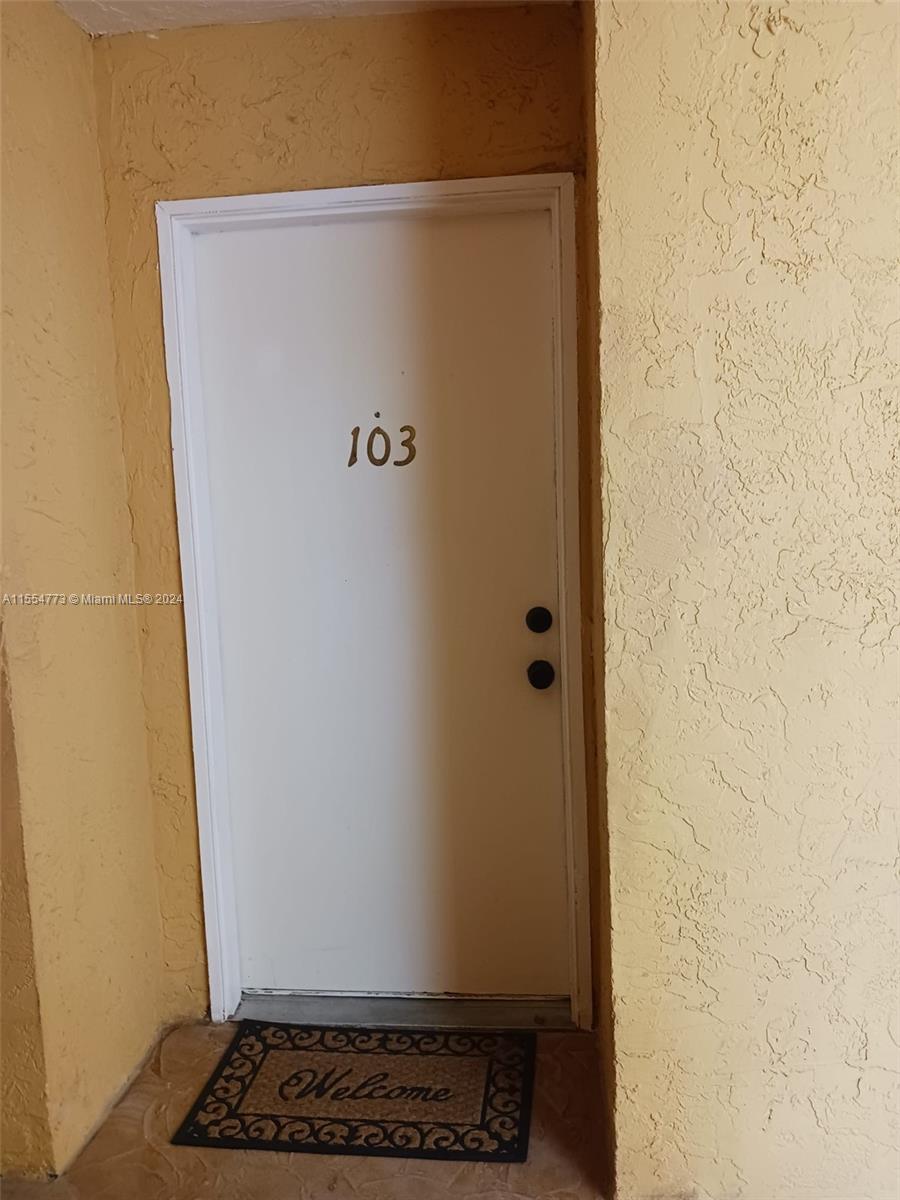 421 SE 10th St A103, Dania Beach, Florida 33004, 2 Bedrooms Bedrooms, ,2 BathroomsBathrooms,Residential,For Sale,421 SE 10th St A103,A11554773