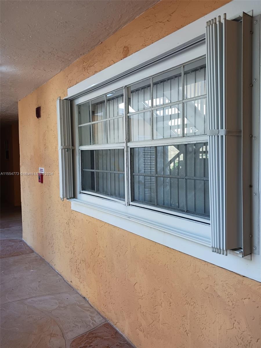 421 SE 10th St A103, Dania Beach, Florida 33004, 2 Bedrooms Bedrooms, ,2 BathroomsBathrooms,Residential,For Sale,421 SE 10th St A103,A11554773