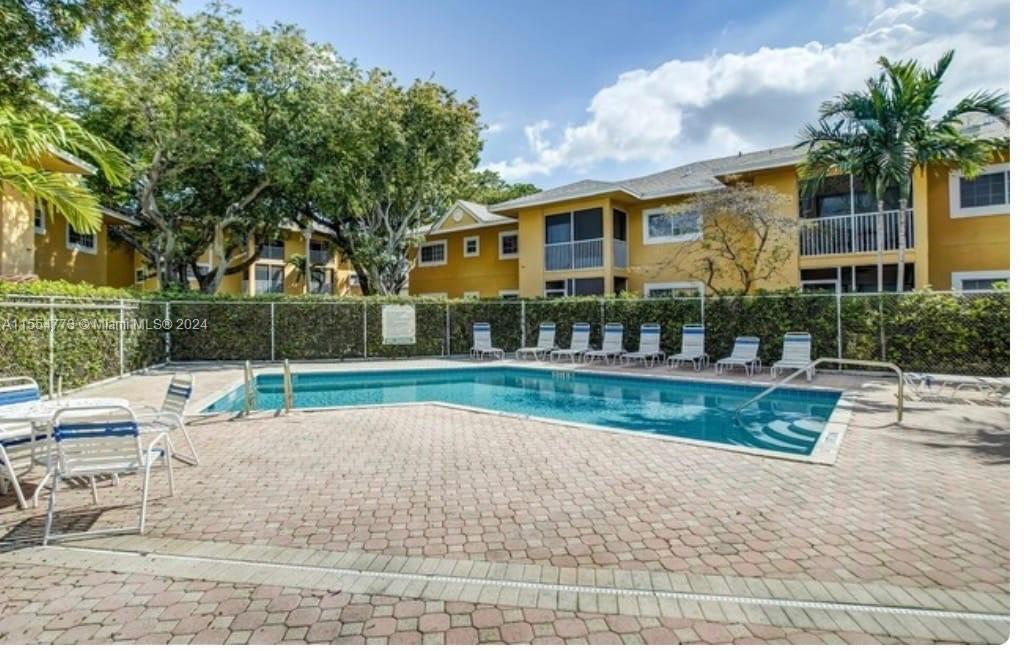 421 SE 10th St A103, Dania Beach, Florida 33004, 2 Bedrooms Bedrooms, ,2 BathroomsBathrooms,Residential,For Sale,421 SE 10th St A103,A11554773