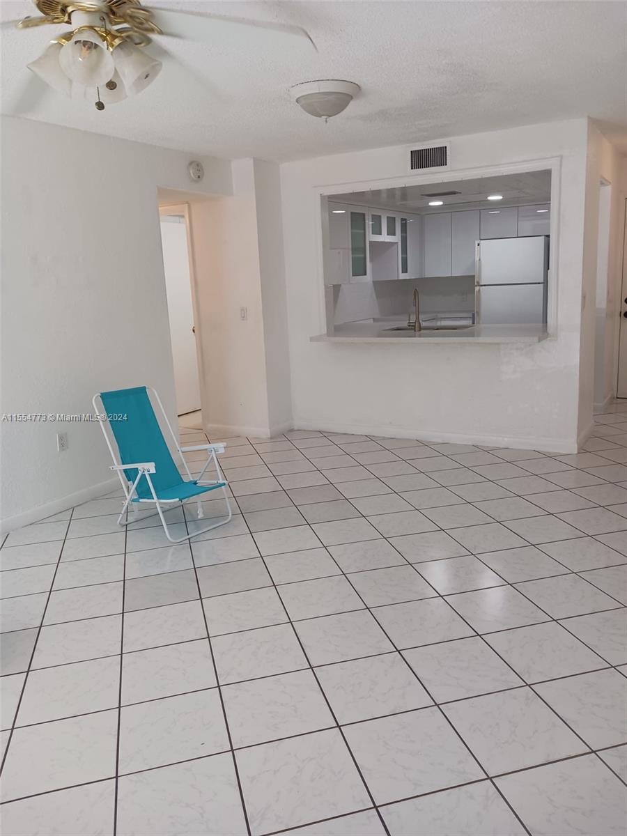 421 SE 10th St A103, Dania Beach, Florida 33004, 2 Bedrooms Bedrooms, ,2 BathroomsBathrooms,Residential,For Sale,421 SE 10th St A103,A11554773