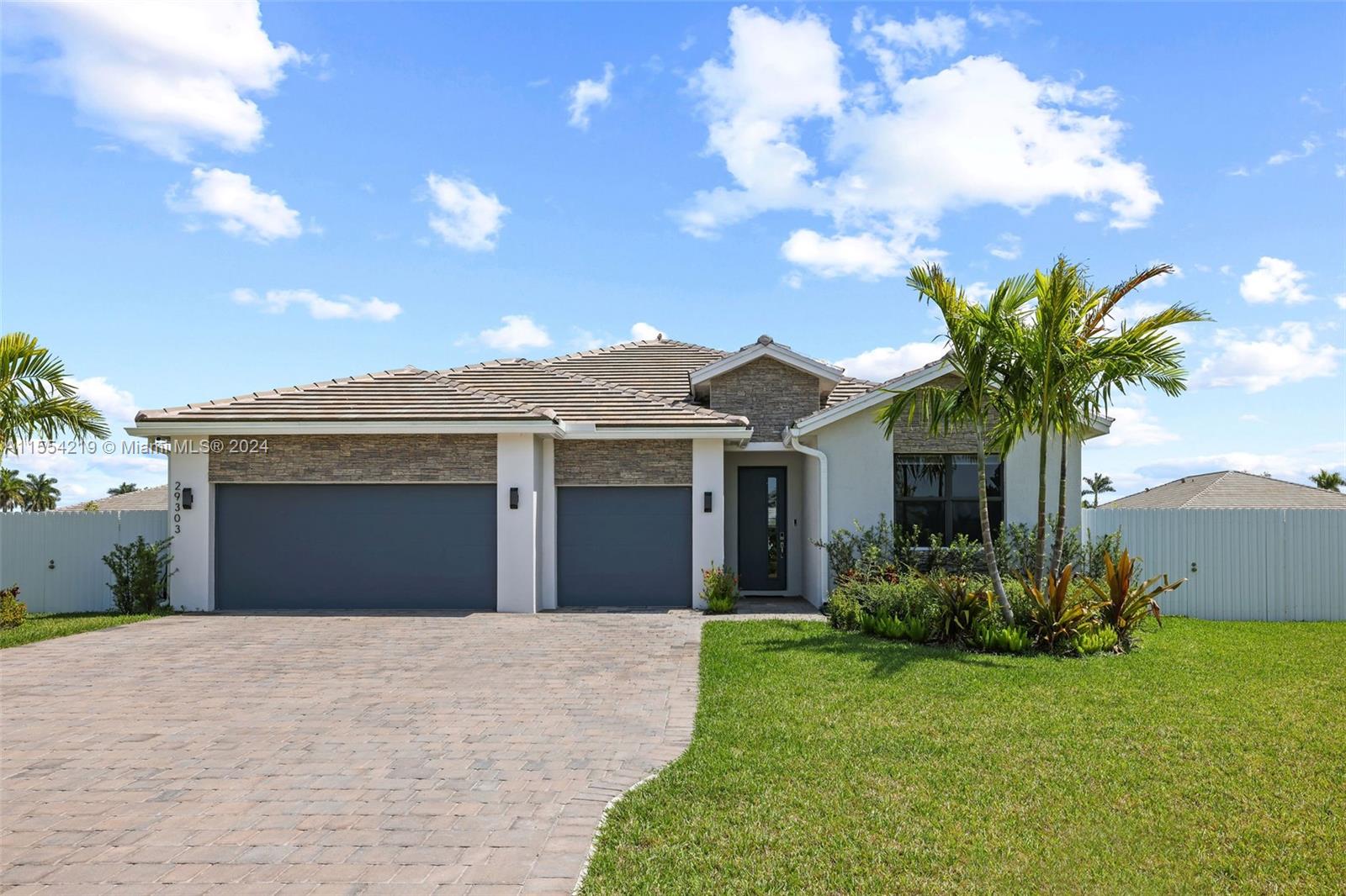 29303 SW 179th Ave  For Sale A11554219, FL