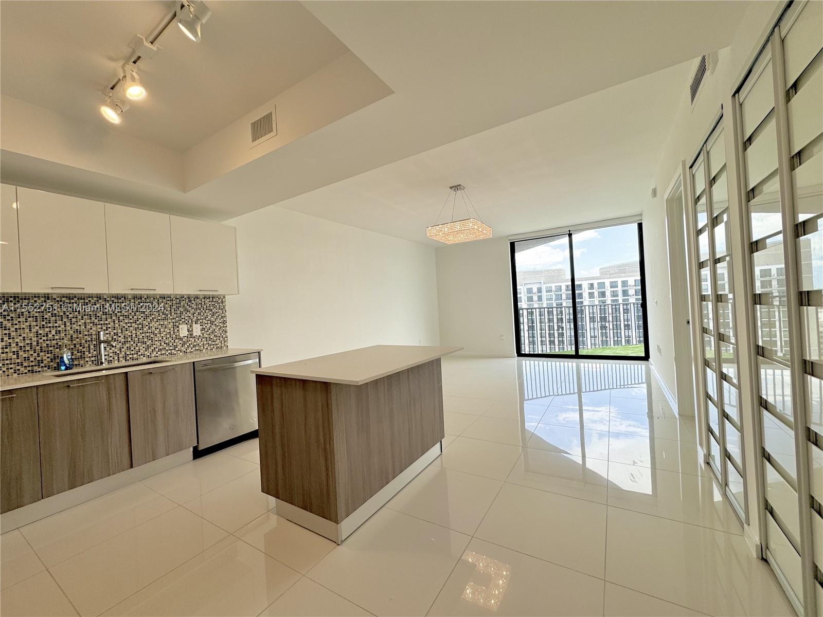 5300  Paseo Blvd #1805 For Sale A11552751, FL