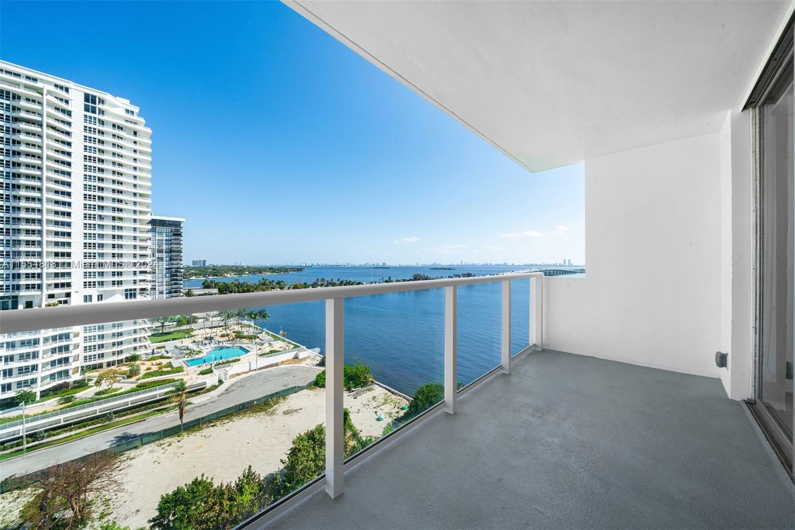 BEAUTIFULLY REMODELED WATERFRONT STUDIO WITH BREATHTAKING VIEWS OF BISCAYNE BAY IN THE HEART OF EDGEWATER NEIGHBORHOOD IN MIAMI. WITHIN WALKING DISTANCE TO MIAMI DESIGN DISTRICT, MIDTOWN, WYNWOOD, ONLY A BRIDGE AWAY FROM MIAMI BEACH, AND CONVENIENTLY LOCATED WITHIN THREE BLOCKS OF THE HIGHWAY ACCESS. UPDATED WITH STAINLESS STEEL APPLIANCES, KITCHEN WITH ITALIAN CARRARA QUARTZ COUNTER TOP AND EURO CABINETS, REMODELED BATHROOM, SPACIOUS BALCONY WITH BAY VIEWS. AMENITIES INCLUDE A HEATED POOL, PRIVATE DOG PARK, GYM, MANAGEMENT ON SITE, BEACH CABANA, DOCK, BBQ AREA, LOUNGE/GAME ROOM, TENNIS COURT. ONE ASSIGNED PARKING SPACE.