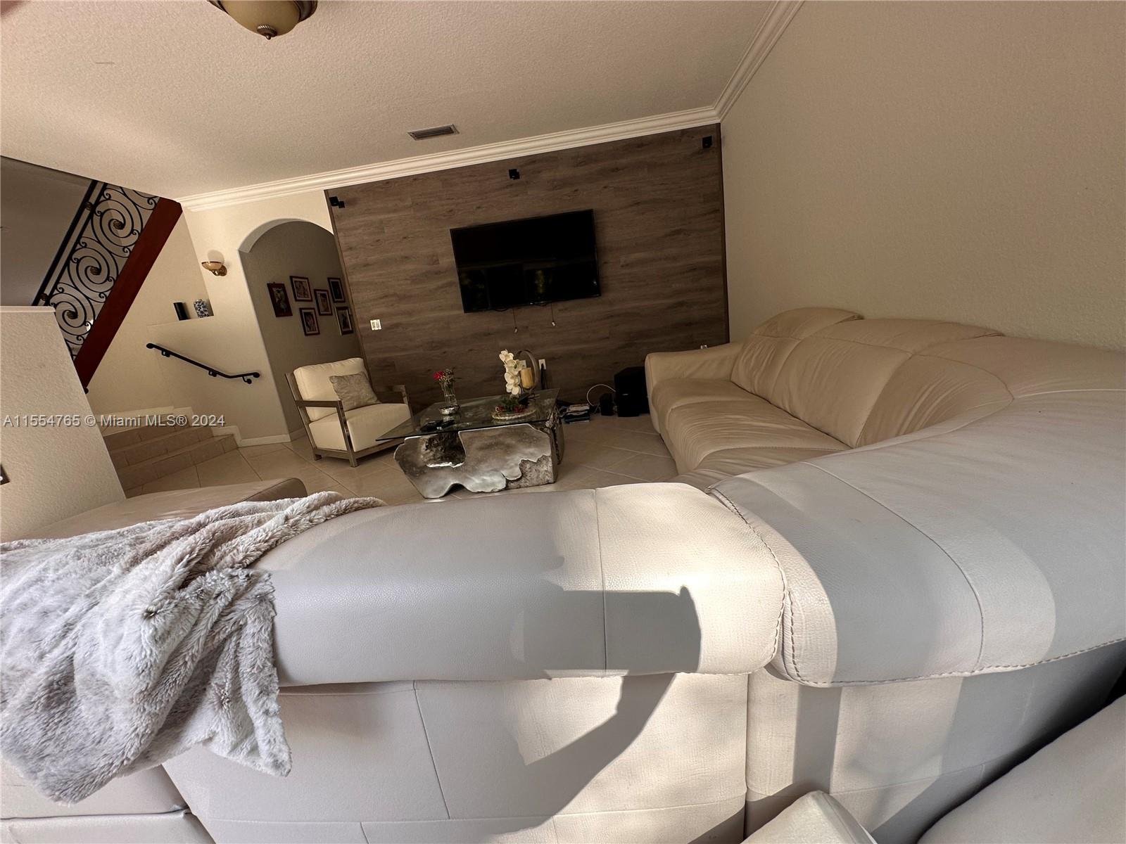 6508 NW 113th Pl, Doral, Florida 33178, 4 Bedrooms Bedrooms, ,3 BathroomsBathrooms,Residential,For Sale,6508 NW 113th Pl,A11554765