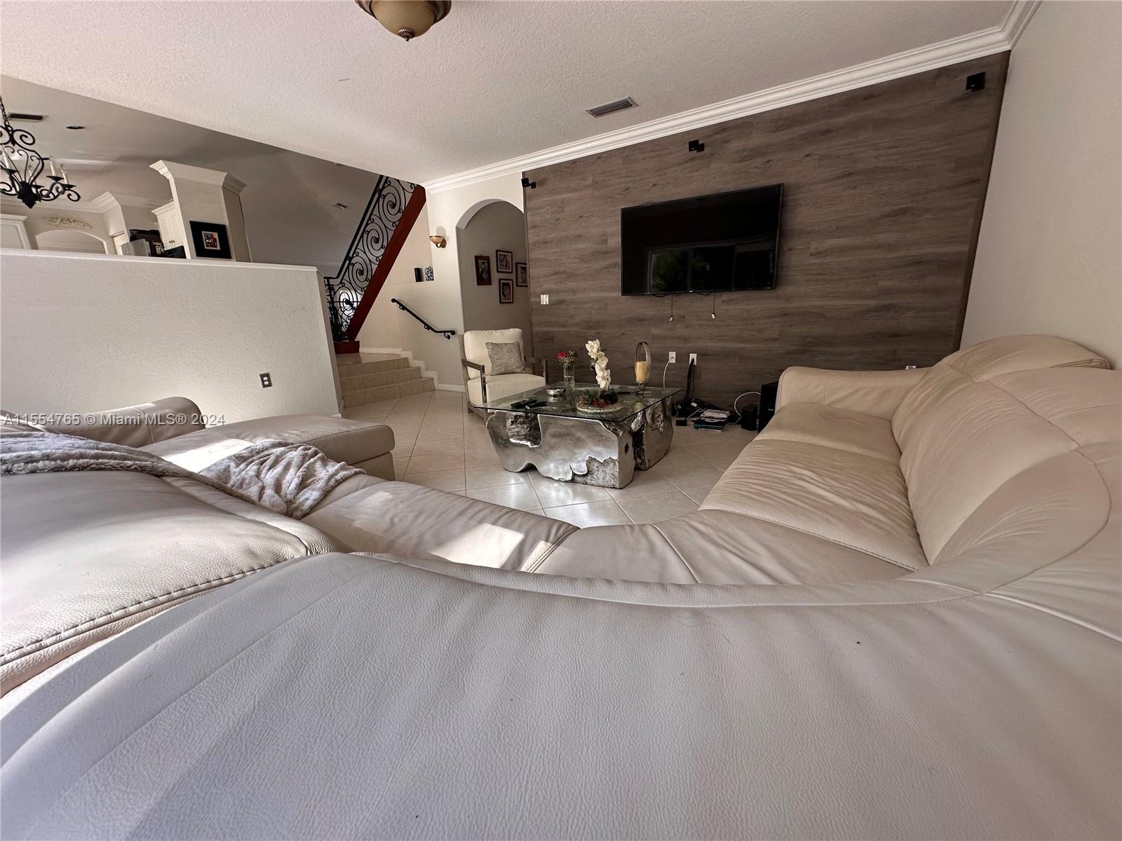 6508 NW 113th Pl, Doral, Florida 33178, 4 Bedrooms Bedrooms, ,3 BathroomsBathrooms,Residential,For Sale,6508 NW 113th Pl,A11554765