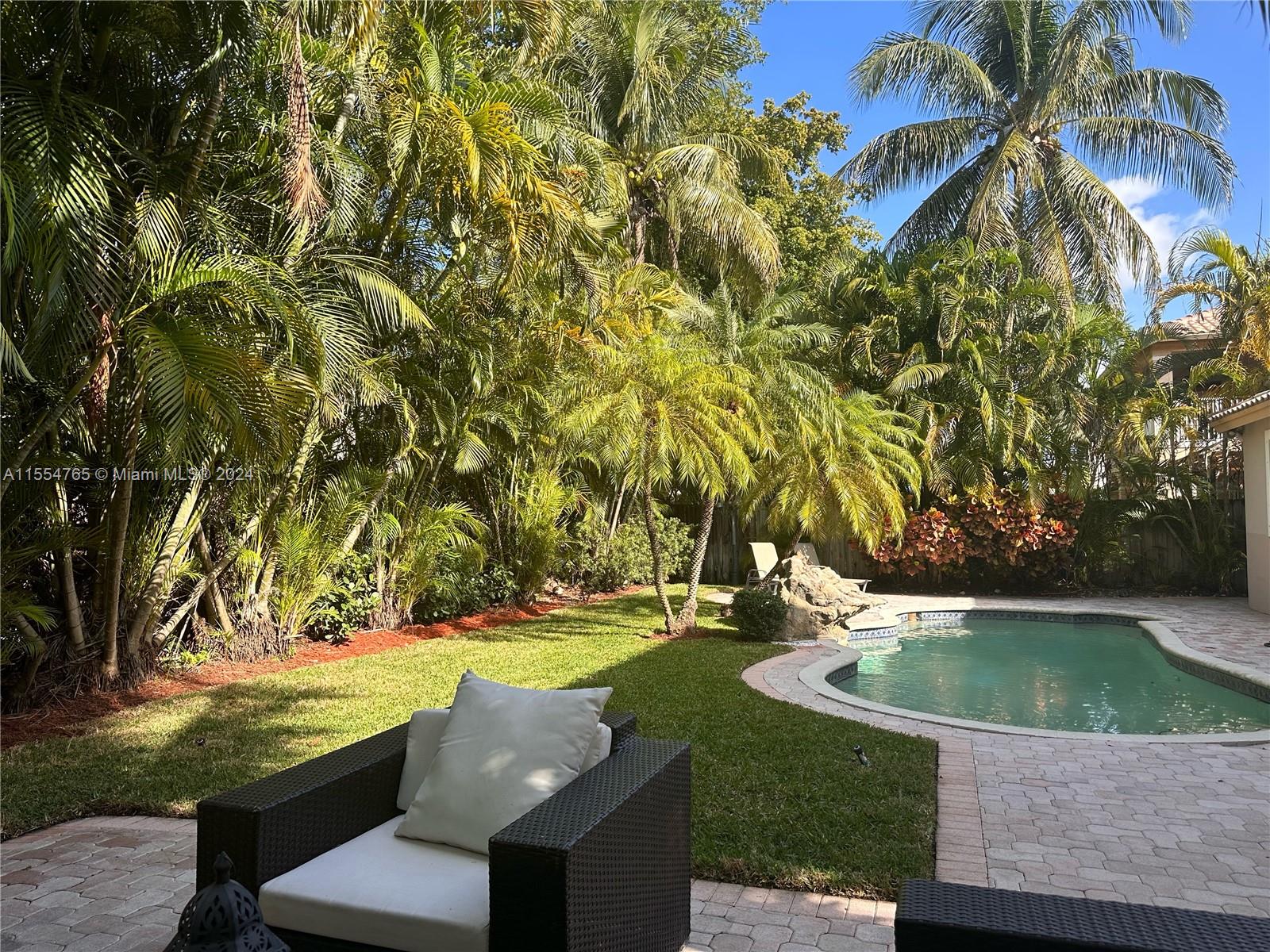 6508 NW 113th Pl, Doral, Florida 33178, 4 Bedrooms Bedrooms, ,3 BathroomsBathrooms,Residential,For Sale,6508 NW 113th Pl,A11554765