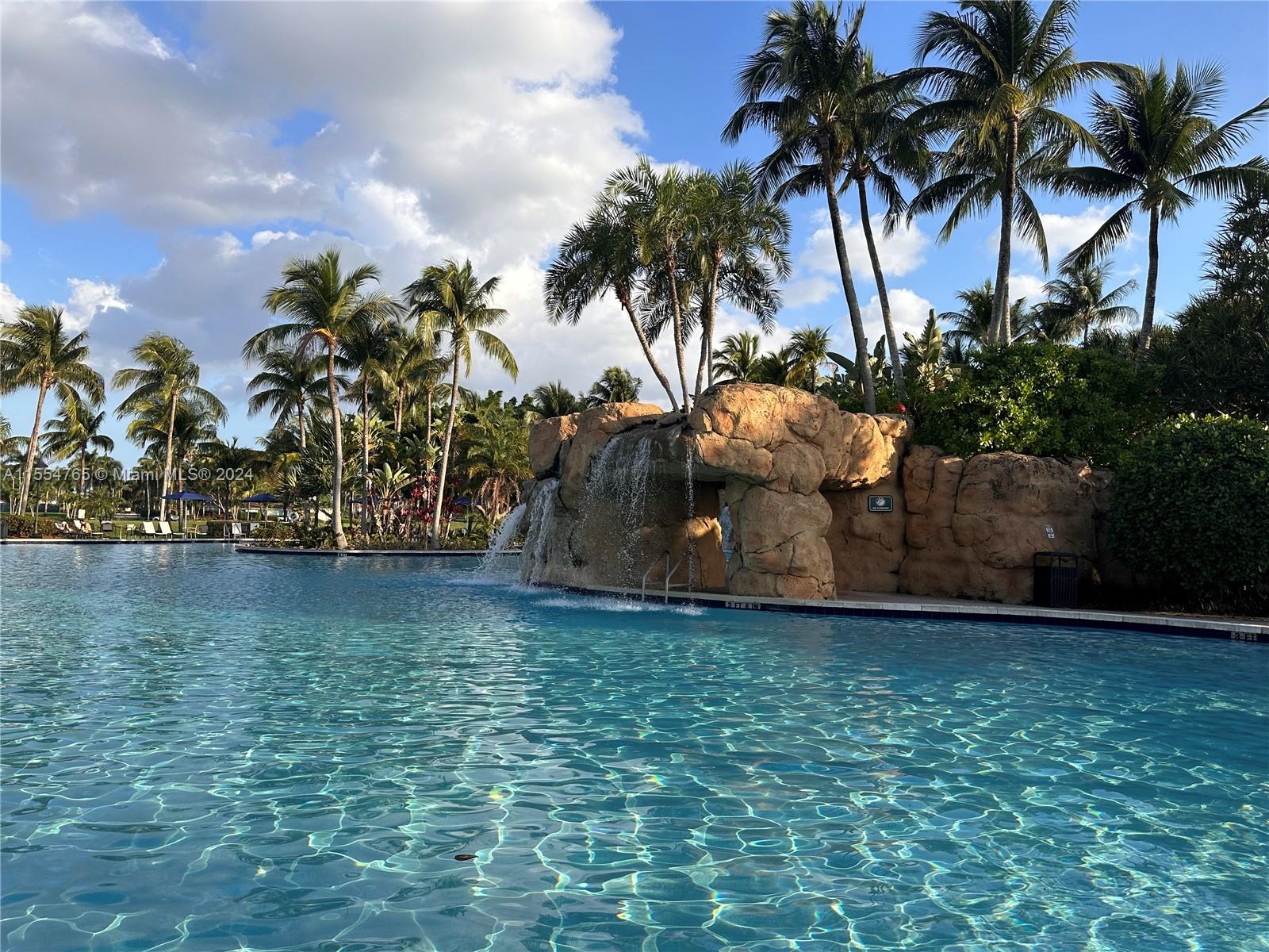 6508 NW 113th Pl, Doral, Florida 33178, 4 Bedrooms Bedrooms, ,3 BathroomsBathrooms,Residential,For Sale,6508 NW 113th Pl,A11554765