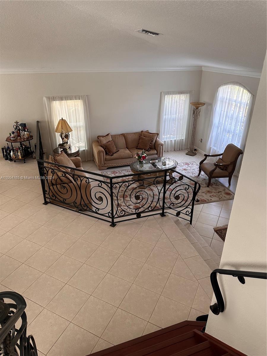 6508 NW 113th Pl, Doral, Florida 33178, 4 Bedrooms Bedrooms, ,3 BathroomsBathrooms,Residential,For Sale,6508 NW 113th Pl,A11554765