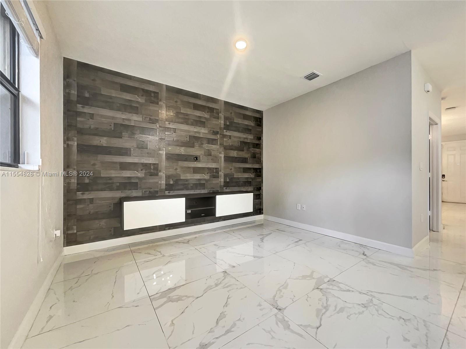 114 SE 33rd Ter, Homestead, Florida 33033, 3 Bedrooms Bedrooms, ,2 BathroomsBathrooms,Residential,For Sale,114 SE 33rd Ter,A11554828