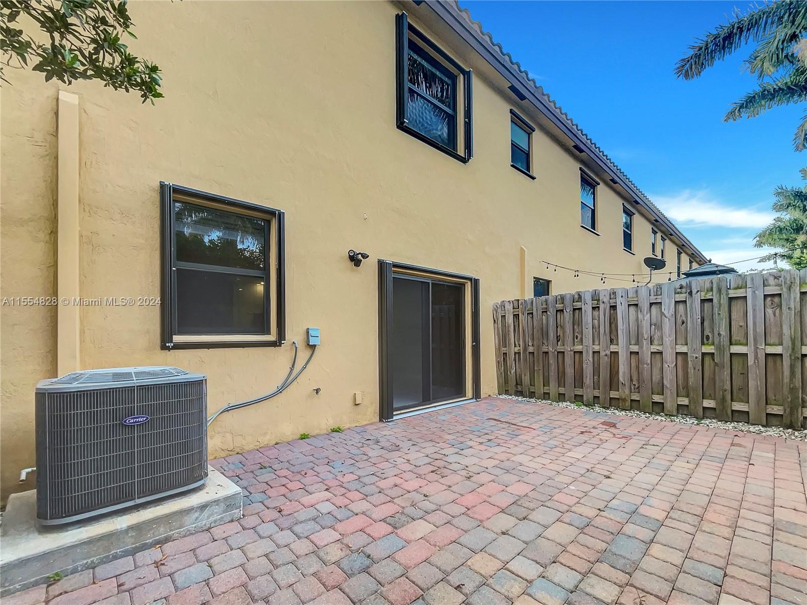 114 SE 33rd Ter, Homestead, Florida 33033, 3 Bedrooms Bedrooms, ,2 BathroomsBathrooms,Residential,For Sale,114 SE 33rd Ter,A11554828