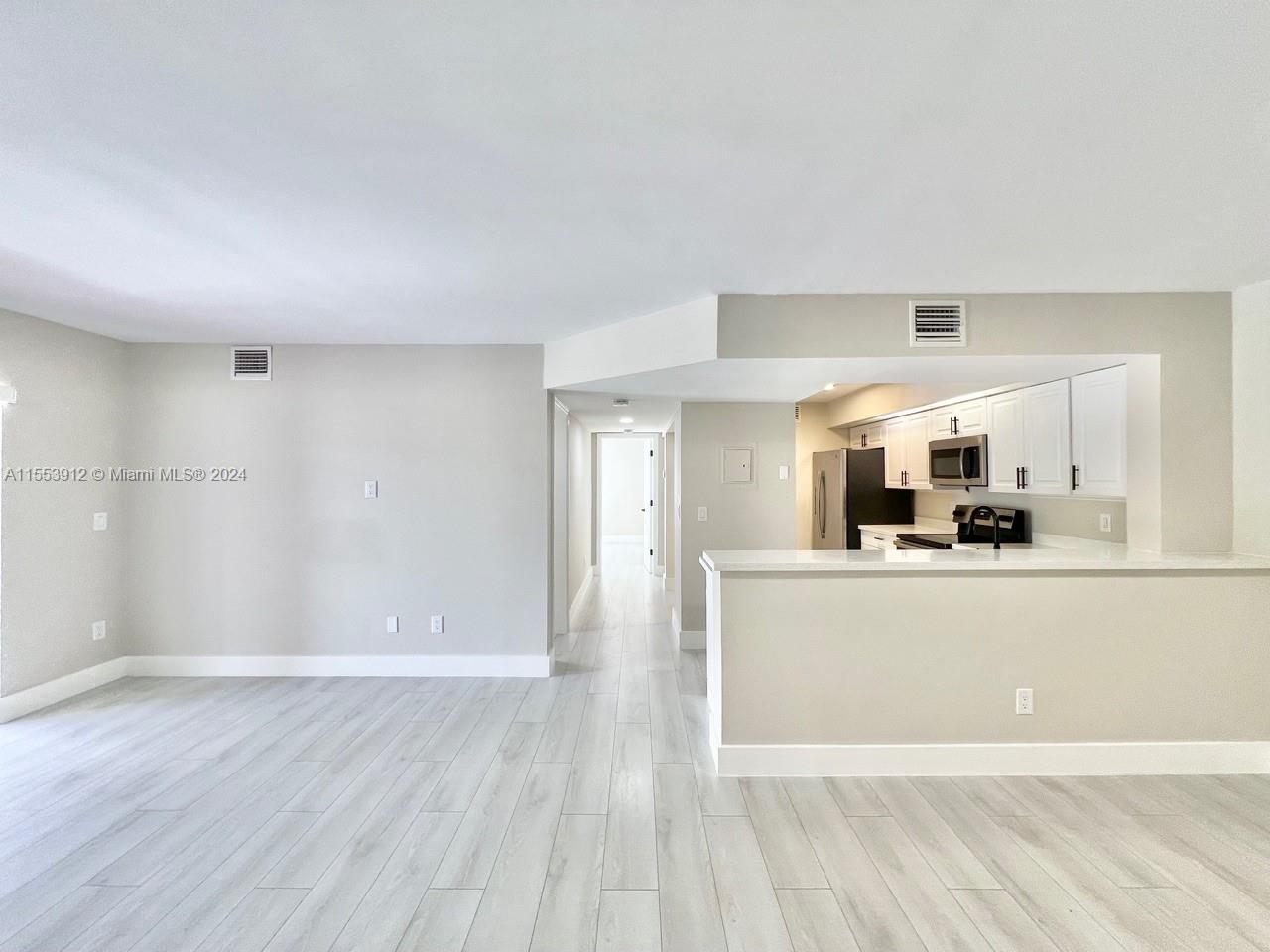 18880 NW 57th Ave 201, Hialeah, Florida 33015, 2 Bedrooms Bedrooms, ,2 BathroomsBathrooms,Residential,For Sale,18880 NW 57th Ave 201,A11553912