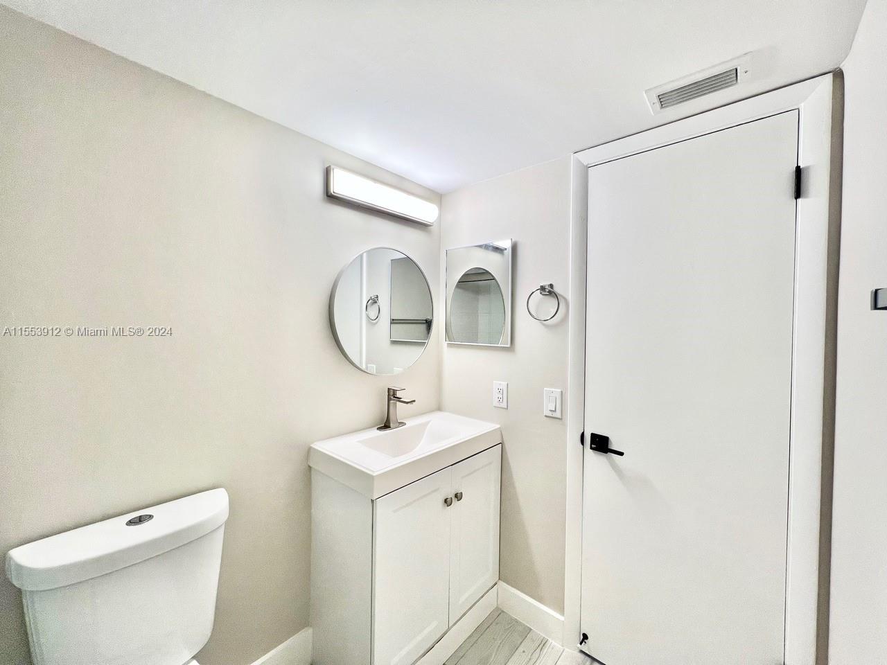 18880 NW 57th Ave 201, Hialeah, Florida 33015, 2 Bedrooms Bedrooms, ,2 BathroomsBathrooms,Residential,For Sale,18880 NW 57th Ave 201,A11553912