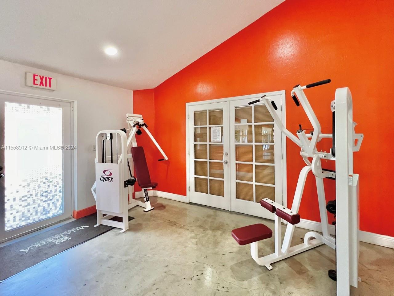 18880 NW 57th Ave 201, Hialeah, Florida 33015, 2 Bedrooms Bedrooms, ,2 BathroomsBathrooms,Residential,For Sale,18880 NW 57th Ave 201,A11553912