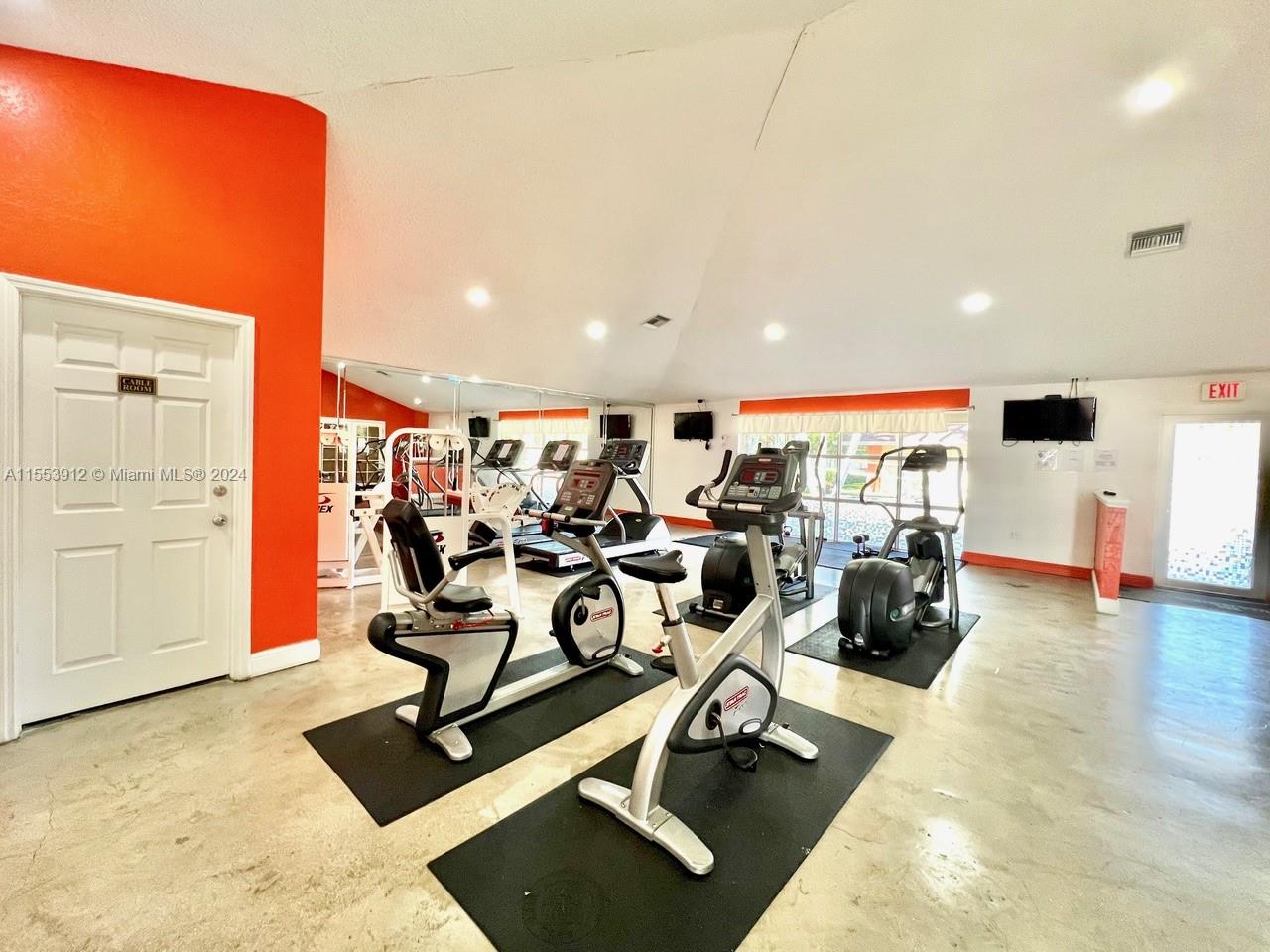 18880 NW 57th Ave 201, Hialeah, Florida 33015, 2 Bedrooms Bedrooms, ,2 BathroomsBathrooms,Residential,For Sale,18880 NW 57th Ave 201,A11553912