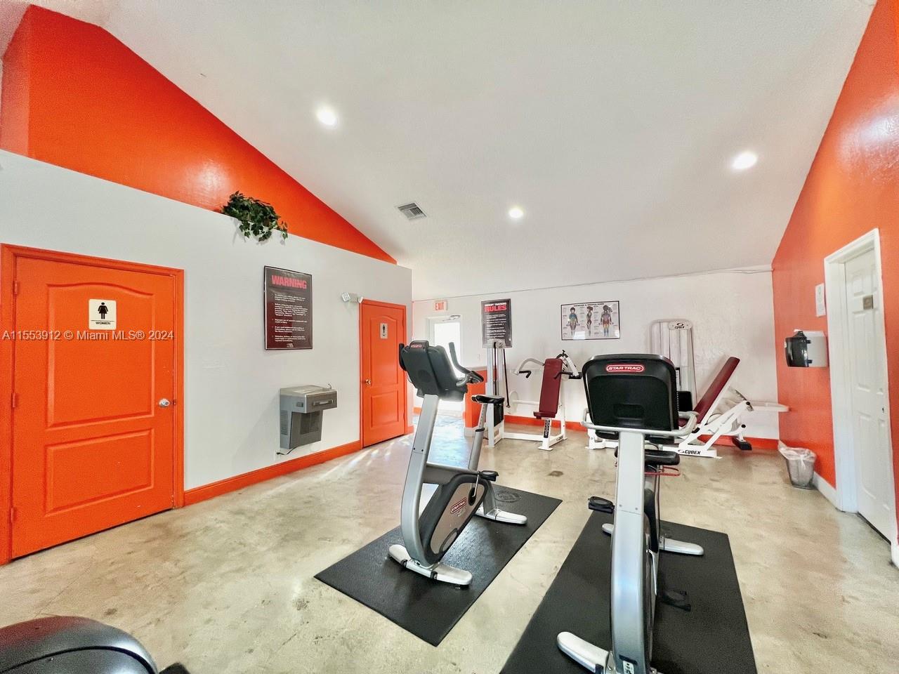 18880 NW 57th Ave 201, Hialeah, Florida 33015, 2 Bedrooms Bedrooms, ,2 BathroomsBathrooms,Residential,For Sale,18880 NW 57th Ave 201,A11553912