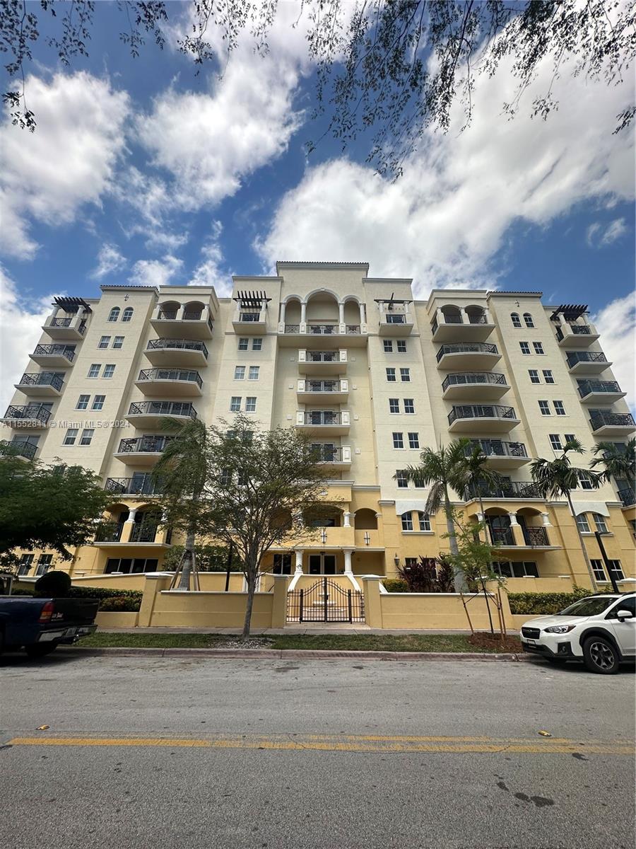 Coral Gables, Florida 33134, 3 Bedrooms Bedrooms, ,2 BathroomsBathrooms,Residential,For Sale,A11552841