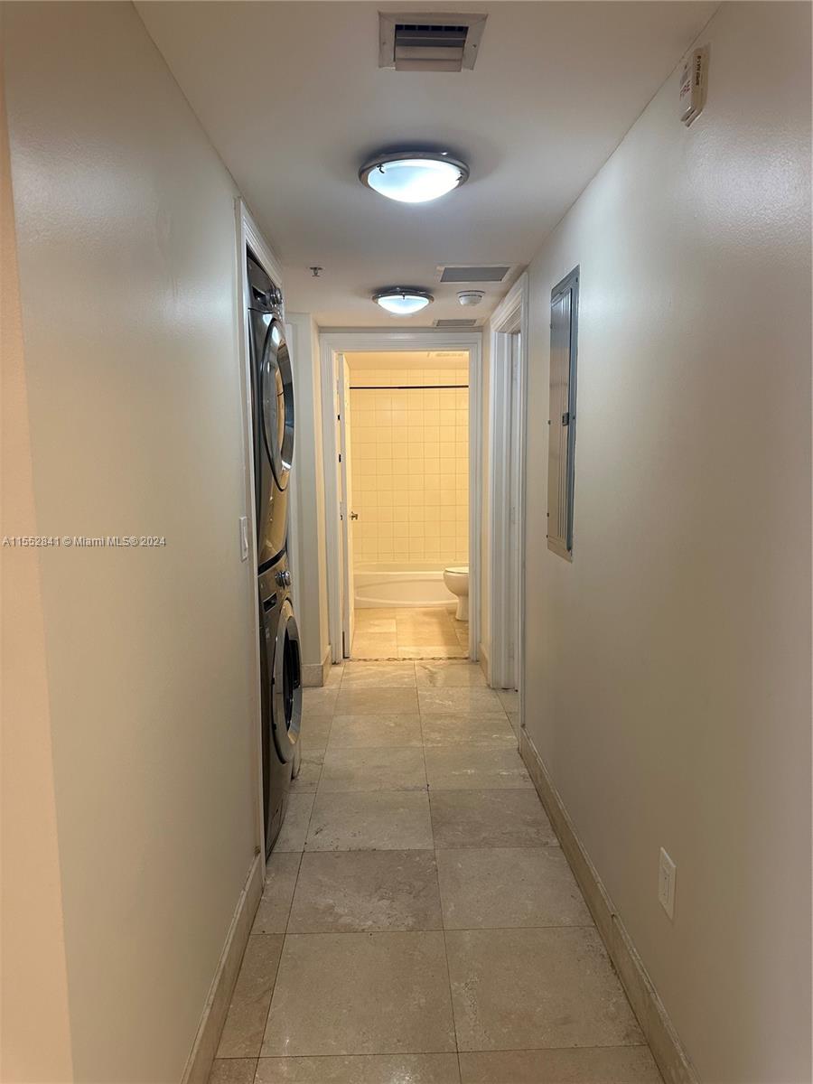 Coral Gables, Florida 33134, 3 Bedrooms Bedrooms, ,2 BathroomsBathrooms,Residential,For Sale,A11552841