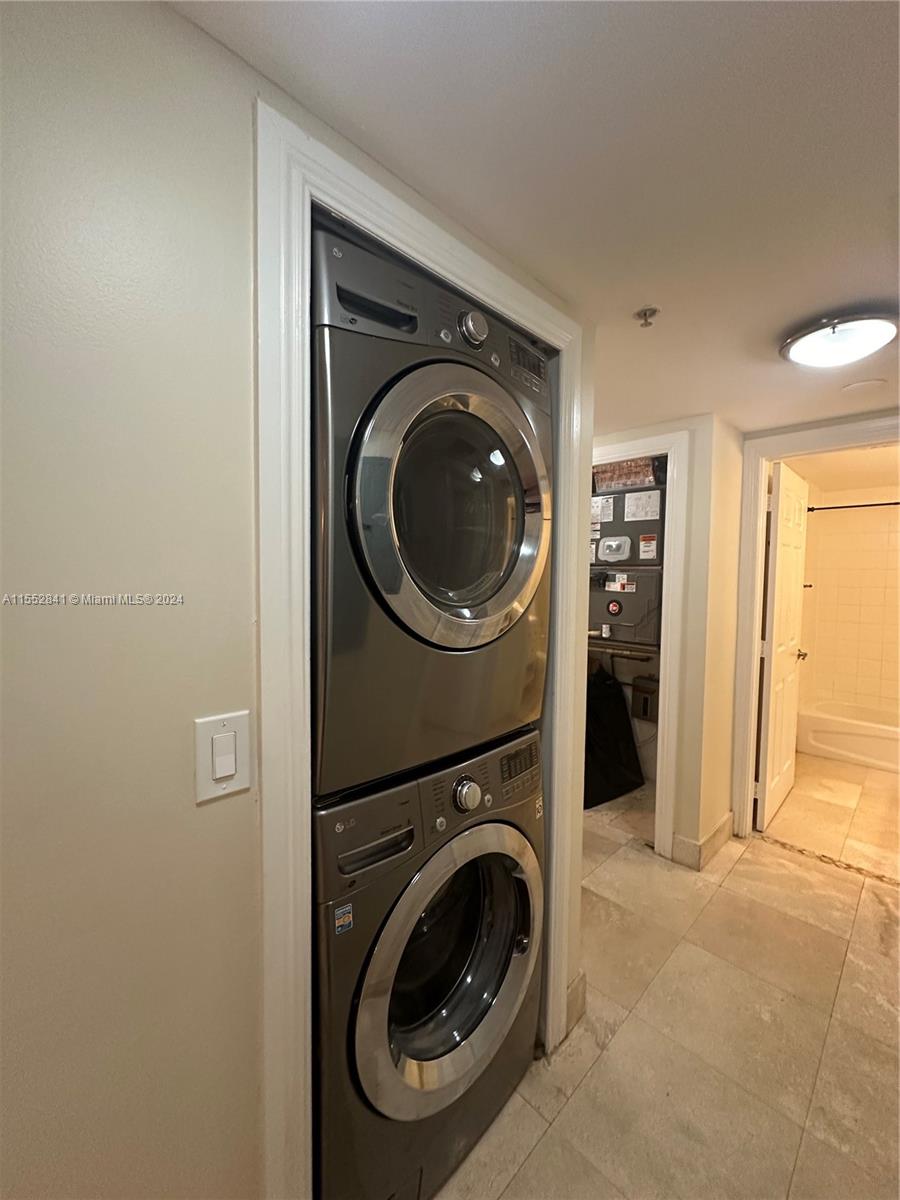 Coral Gables, Florida 33134, 3 Bedrooms Bedrooms, ,2 BathroomsBathrooms,Residential,For Sale,A11552841