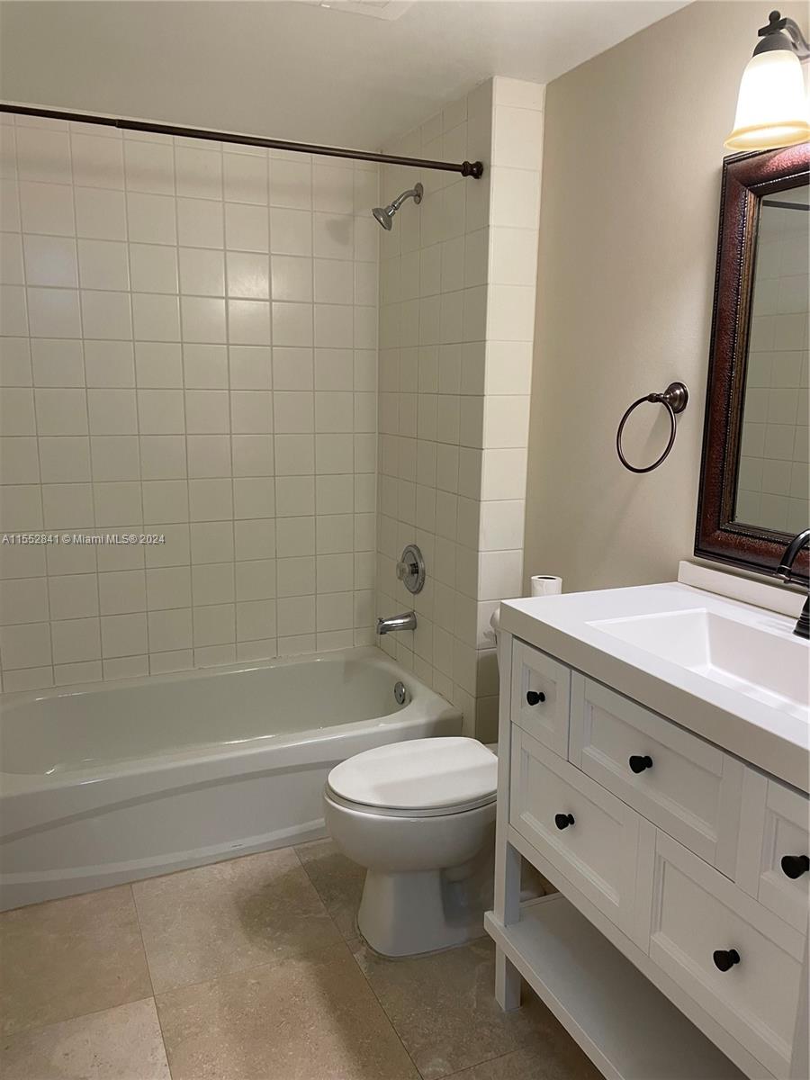 Coral Gables, Florida 33134, 3 Bedrooms Bedrooms, ,2 BathroomsBathrooms,Residential,For Sale,A11552841