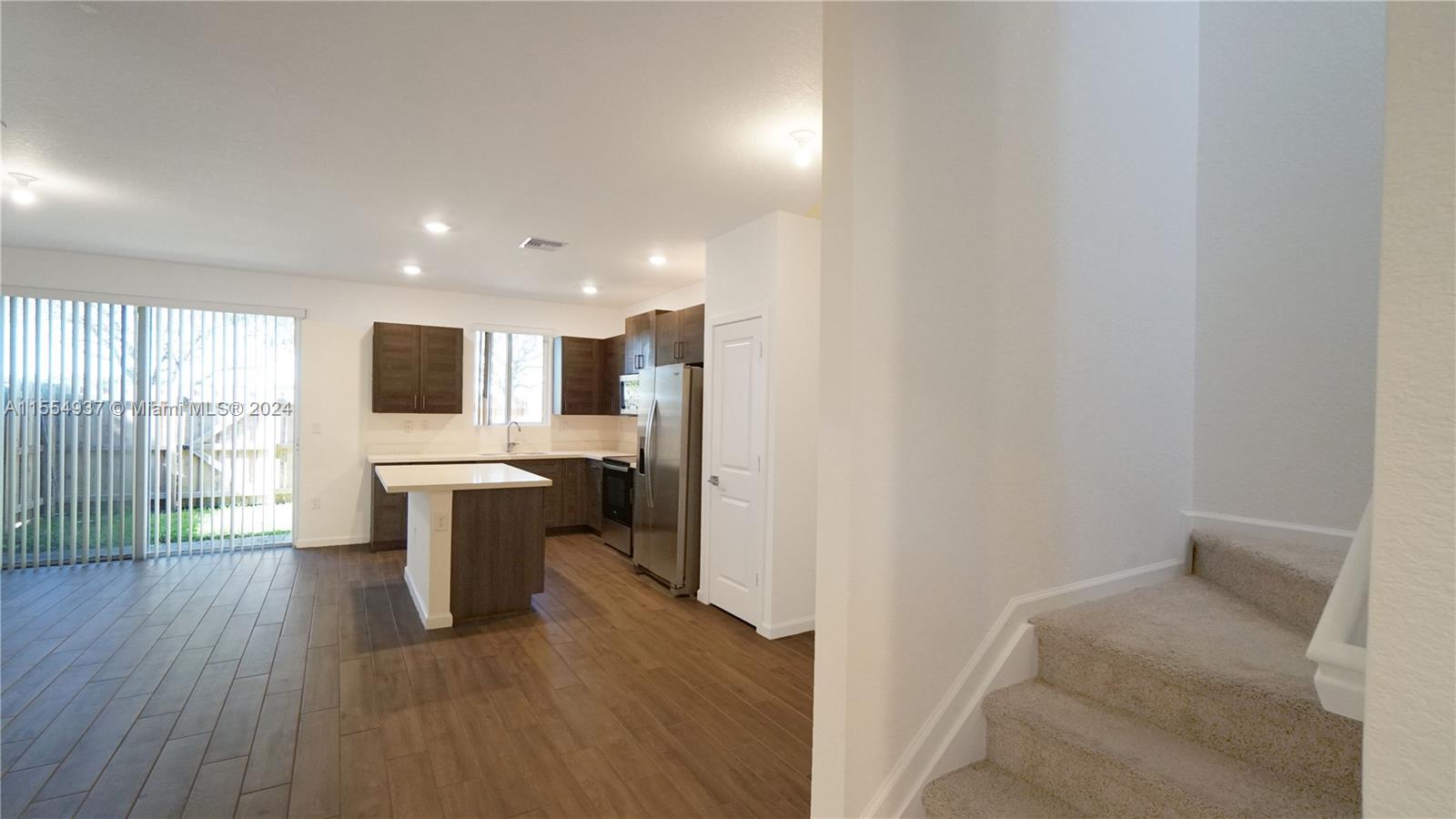 2411 SE 10th St 2411, Homestead, Florida 33035, 4 Bedrooms Bedrooms, ,3 BathroomsBathrooms,Residential,For Sale,2411 SE 10th St 2411,A11554937