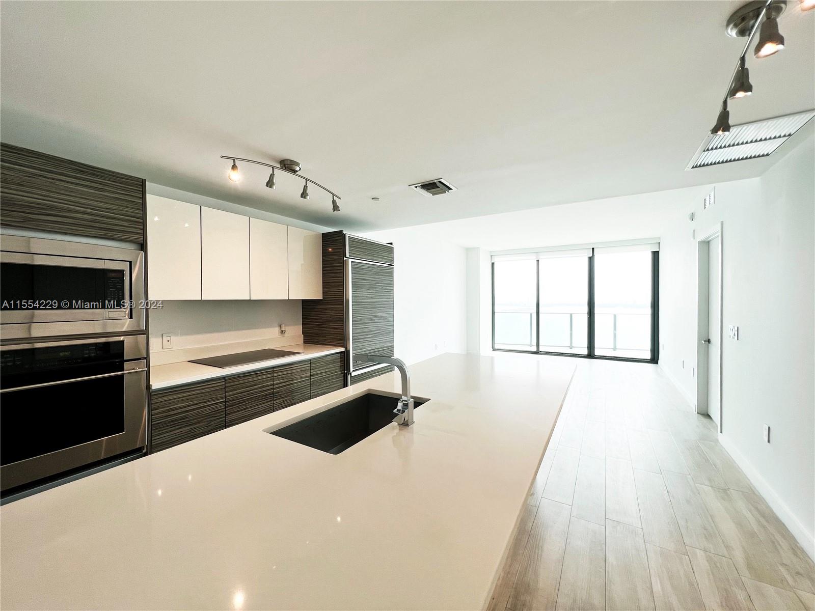 460 NE 28th St 3804, Miami, Florida 33137, 2 Bedrooms Bedrooms, ,2 BathroomsBathrooms,Residential,For Sale,460 NE 28th St 3804,A11554229