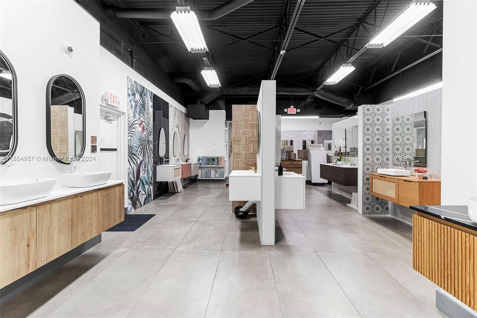 Bath Vanities/Accessories and Flooring, Doral, Florida 33122, ,Businessopportunity,For Sale, Bath Vanities/Accessories and Flooring,A11554957