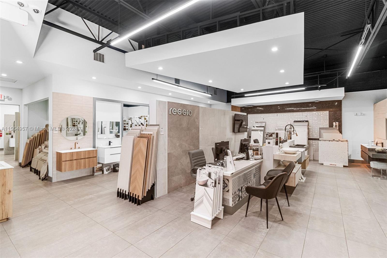 Bath Vanities/Accessories and Flooring, Doral, Florida 33122, ,Businessopportunity,For Sale, Bath Vanities/Accessories and Flooring,A11554957